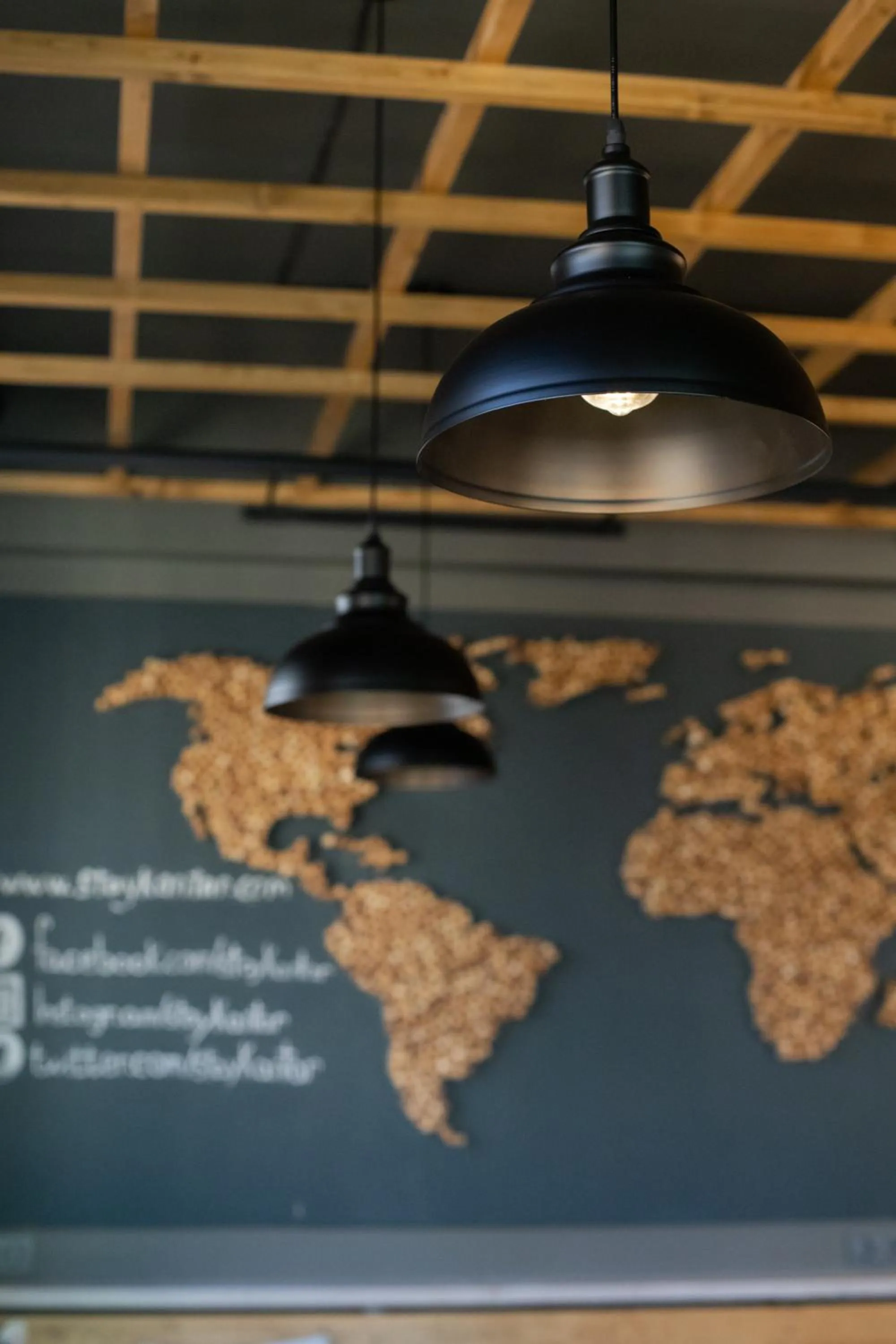 Restaurant/places to eat in Kantar Hotel