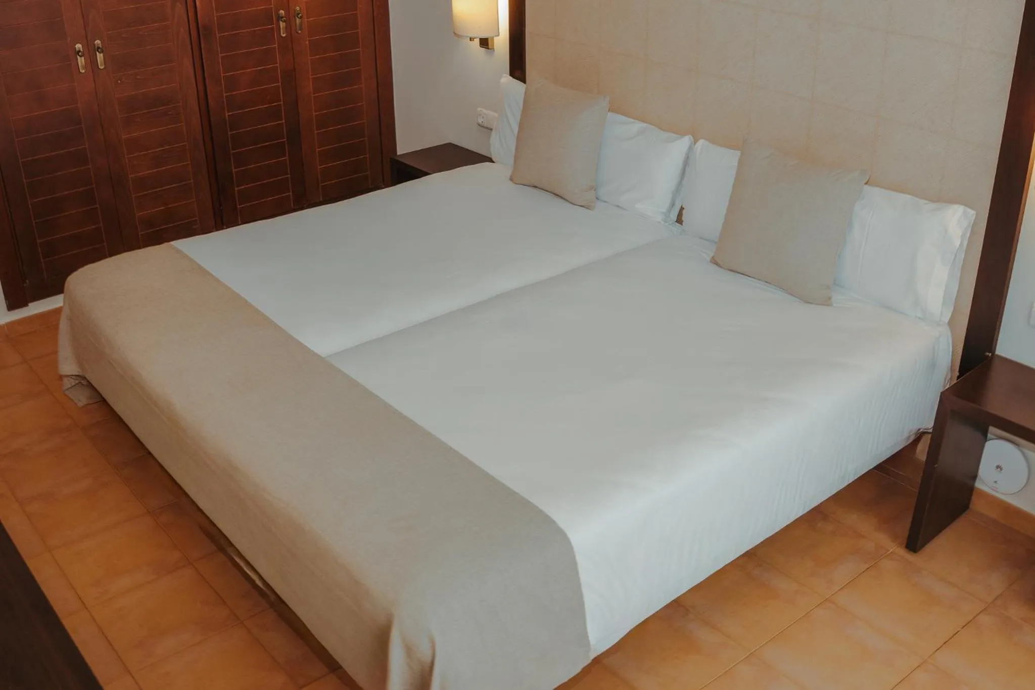 Area and facilities, Bed in Hotel LIVVO Jandía Golf