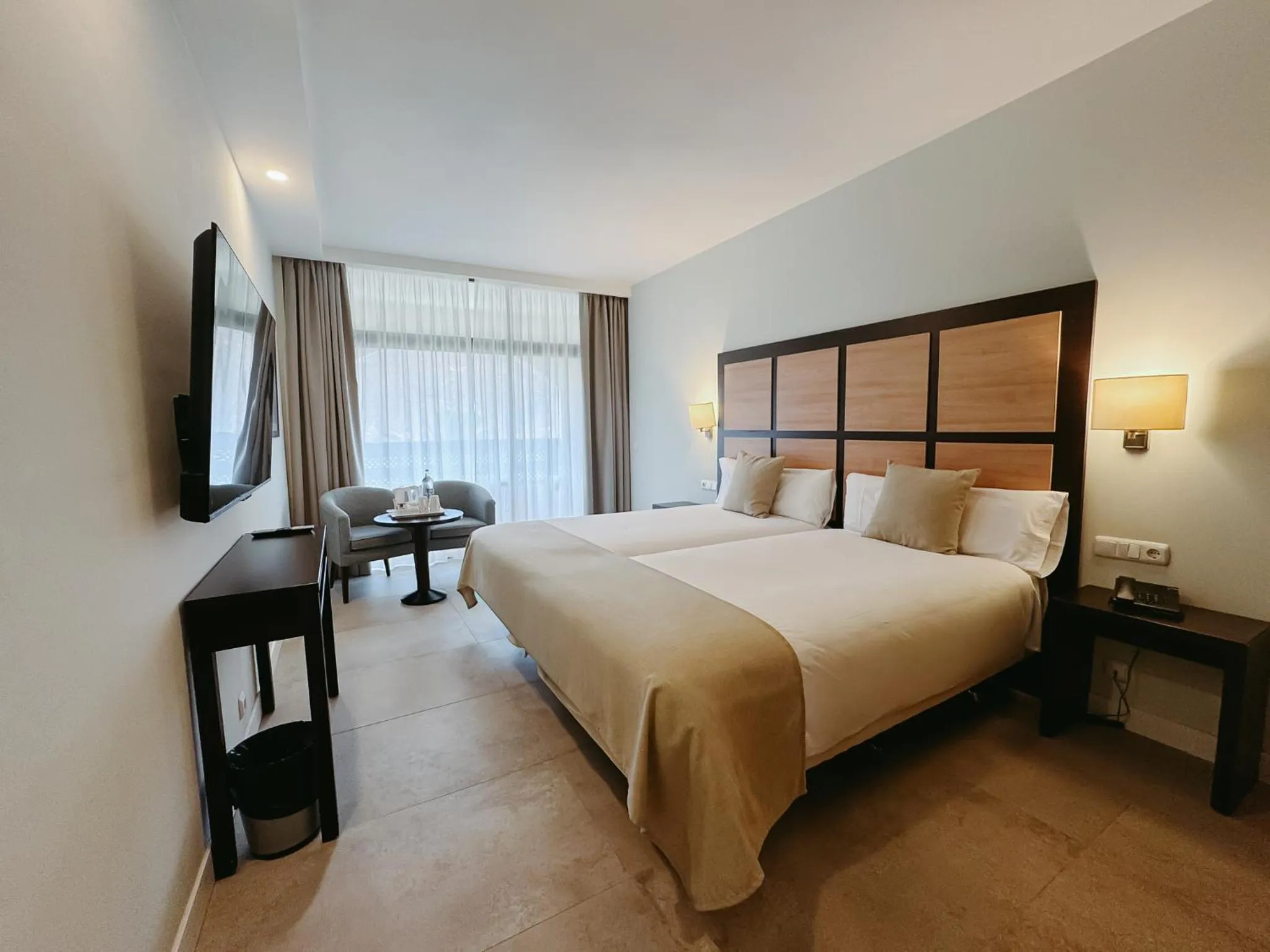 Area and facilities, Bed in Hotel LIVVO Jandía Golf