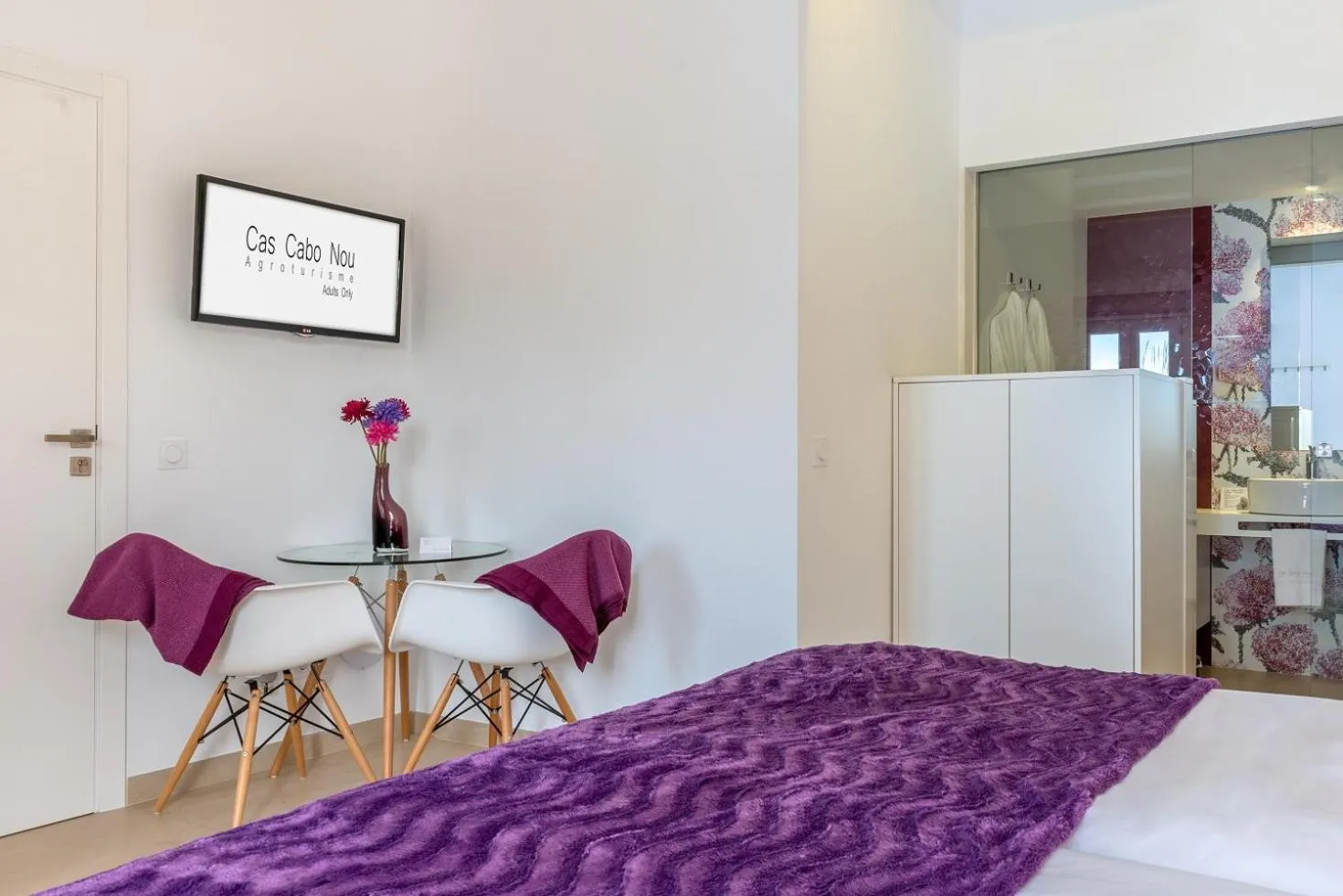 Photo of the whole room, Bed in Cas Cabo Nou Agroturismo Adults Only