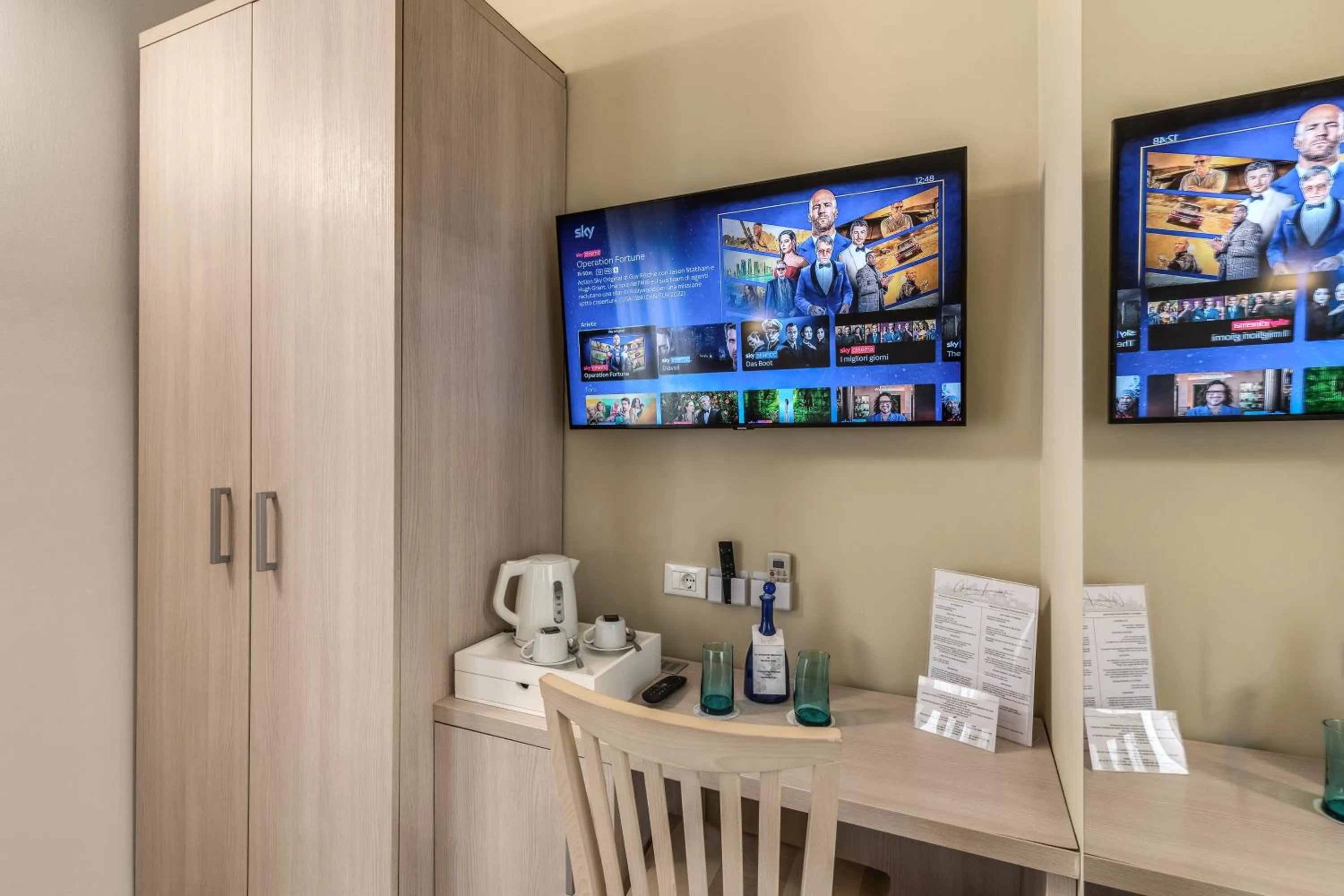 TV and multimedia in Gardenia Suite