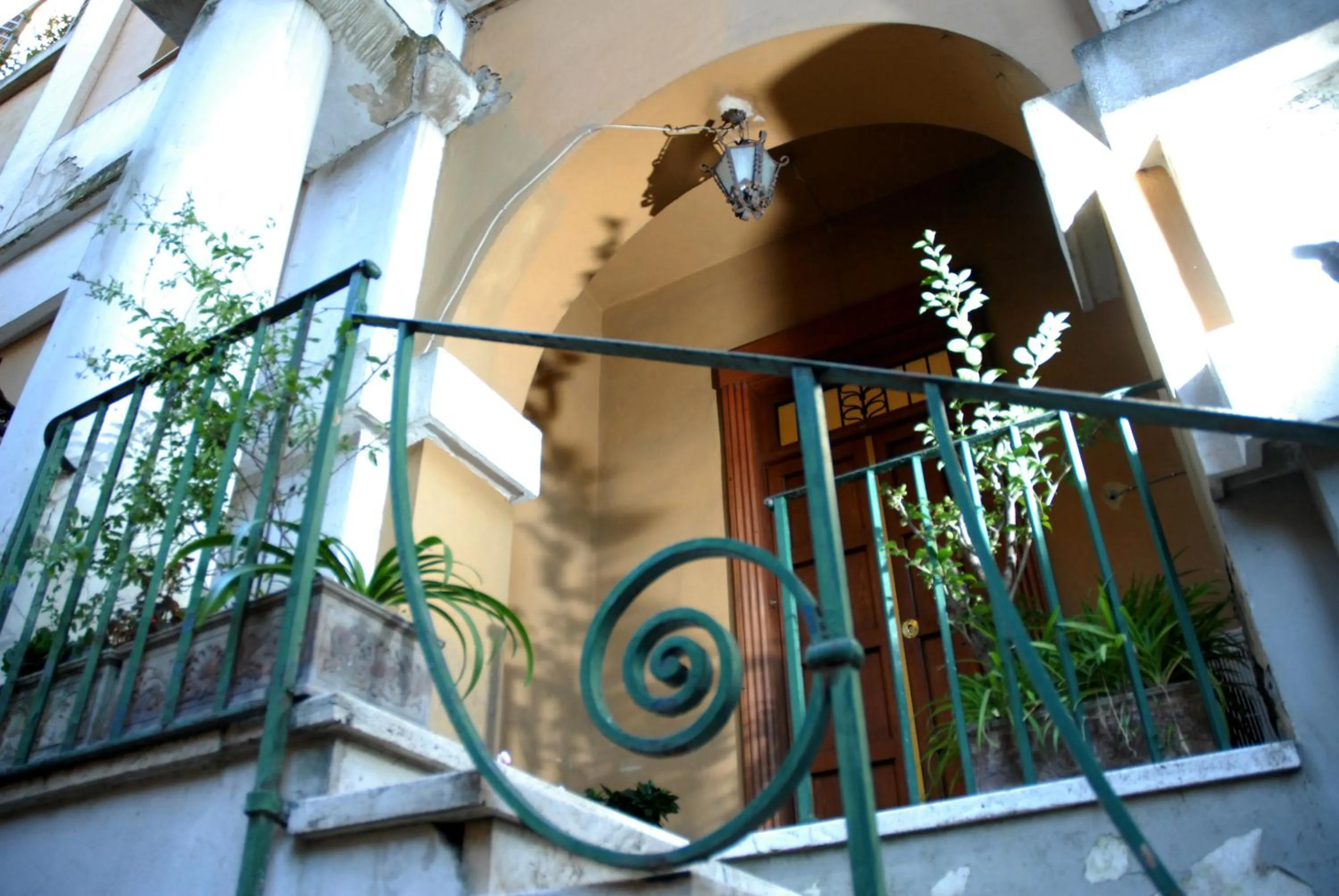 Facade/entrance in Gardenia Suite