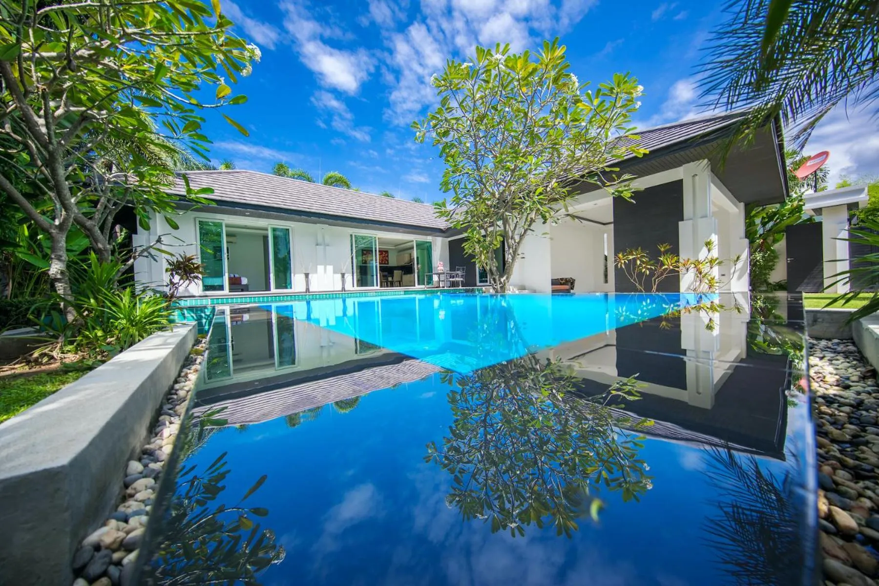 Property building in Villas In Pattaya