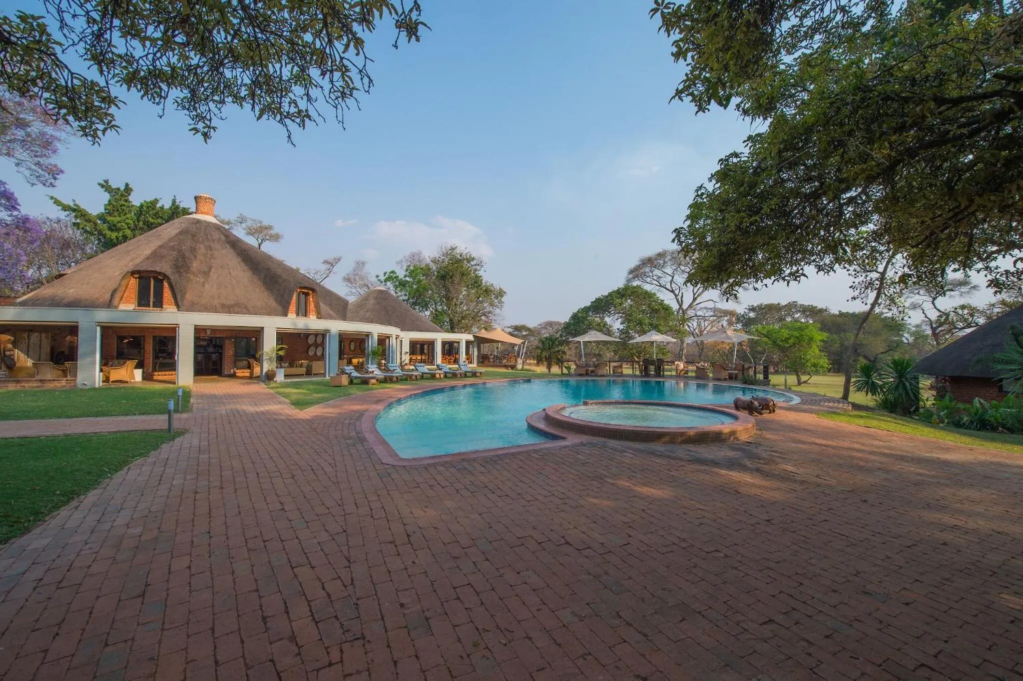 Restaurant/places to eat in Lilayi Lodge