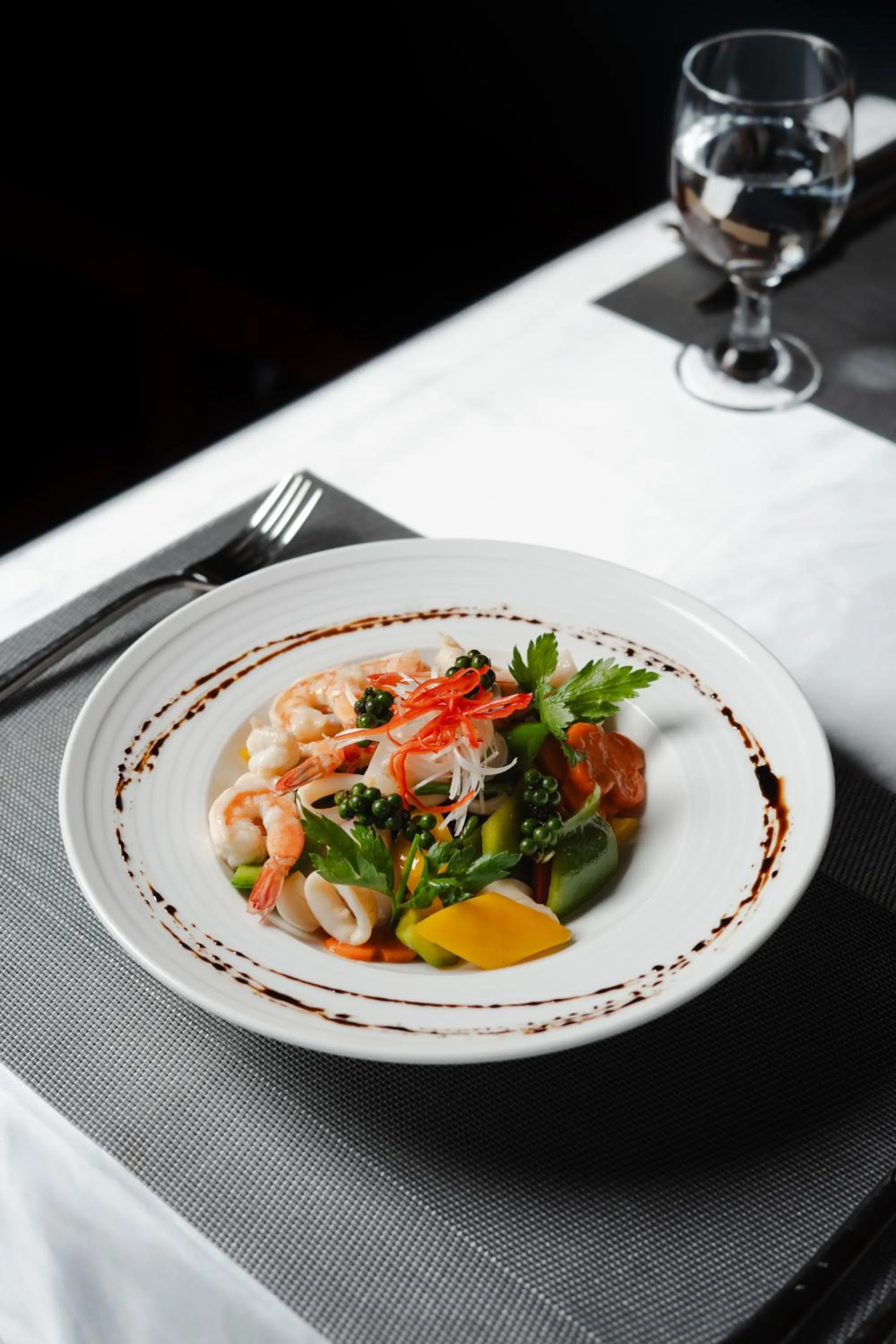 Restaurant/places to eat in Le Vert Angkor Hotel