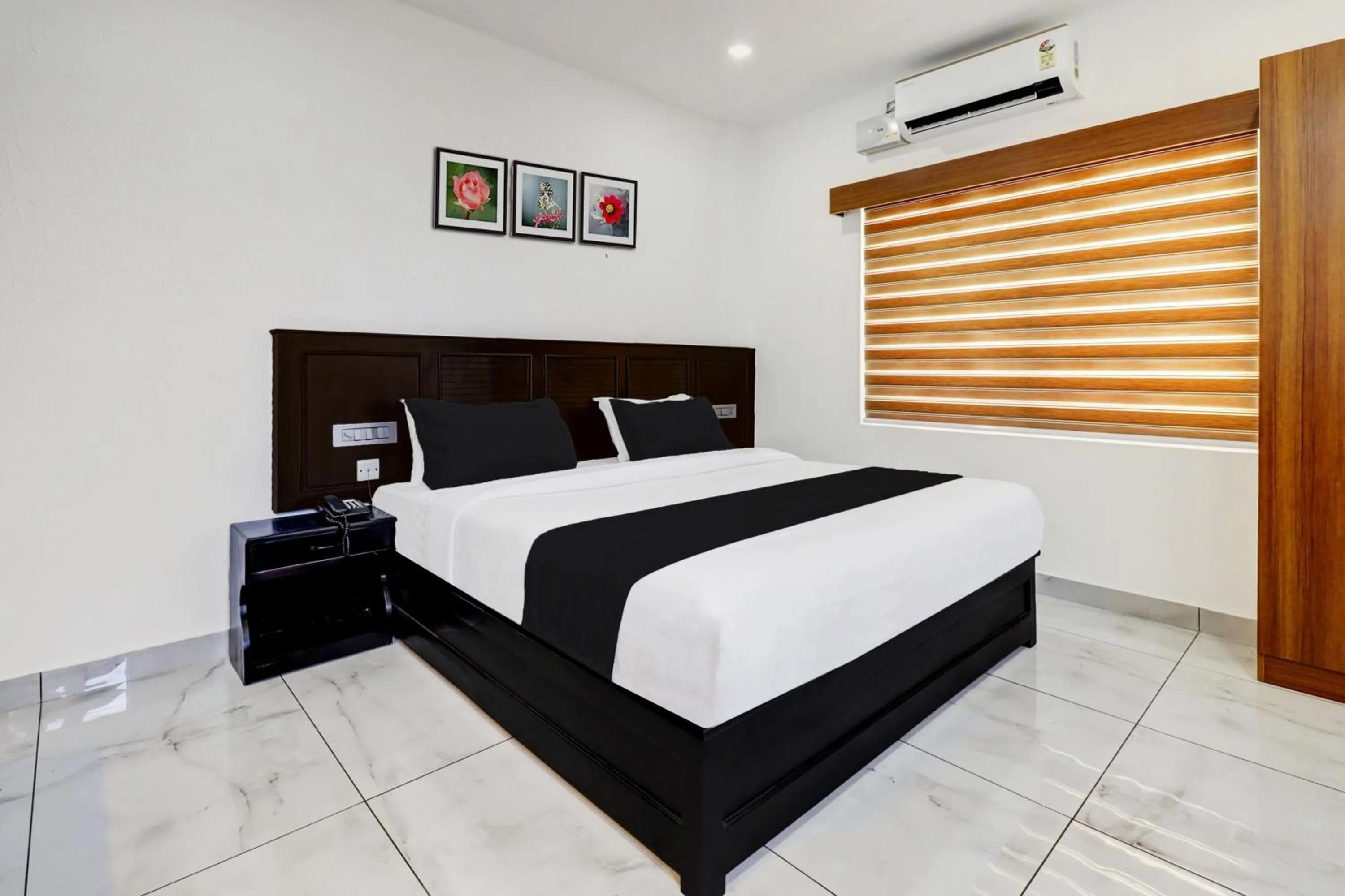 Bedroom, Bed in Collection O Munnar