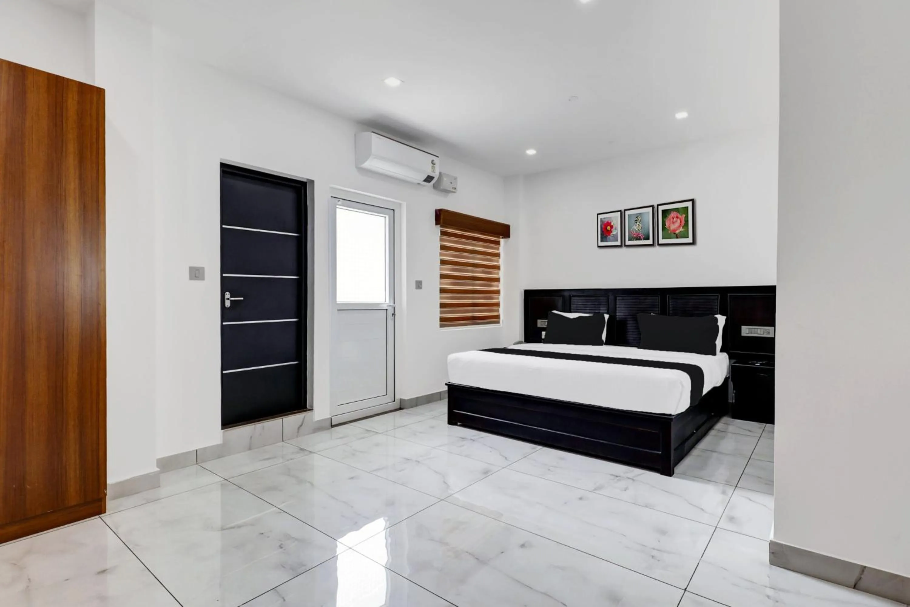 Bedroom, Bed in Collection O Munnar