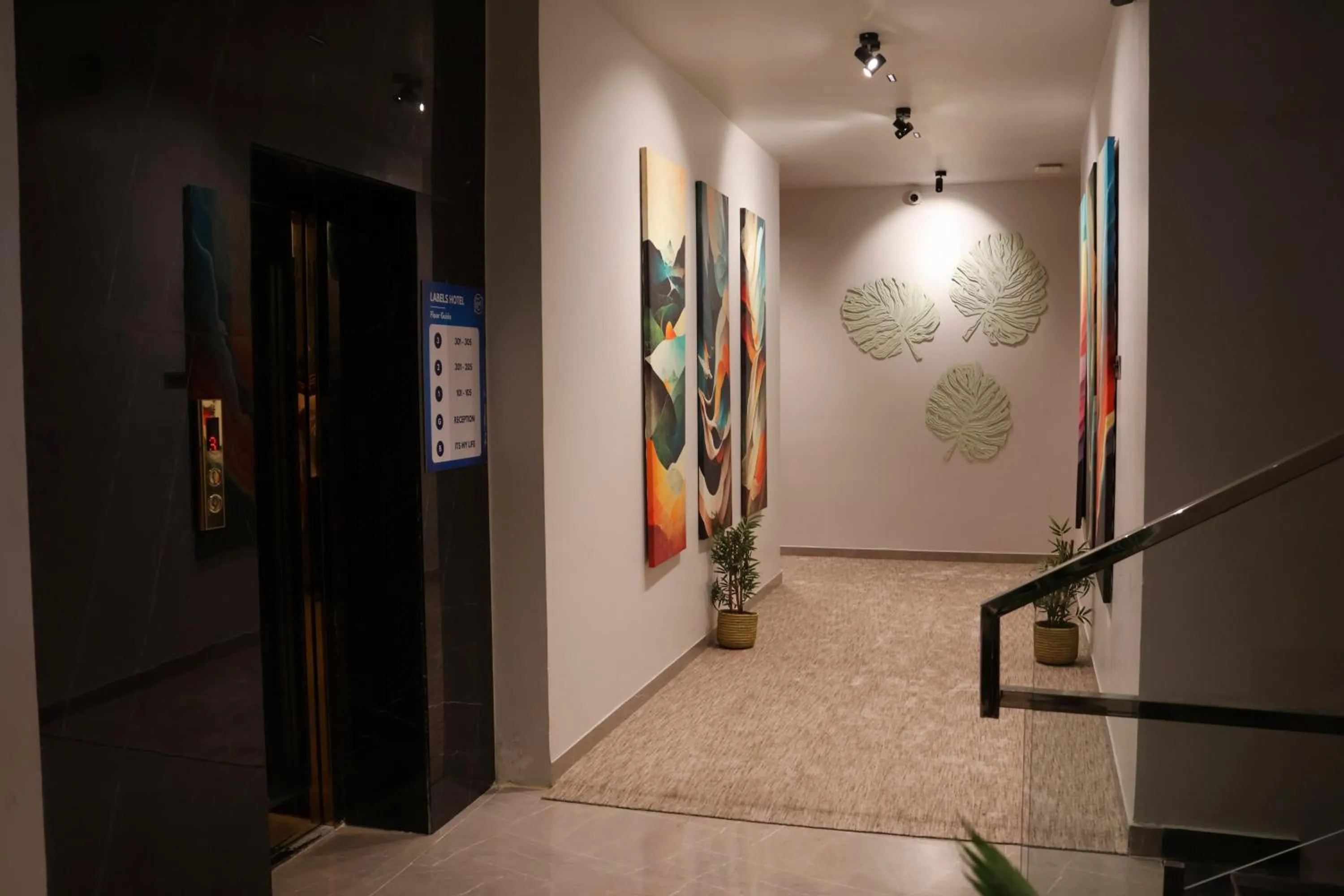 Decorative detail in Labels Hotel