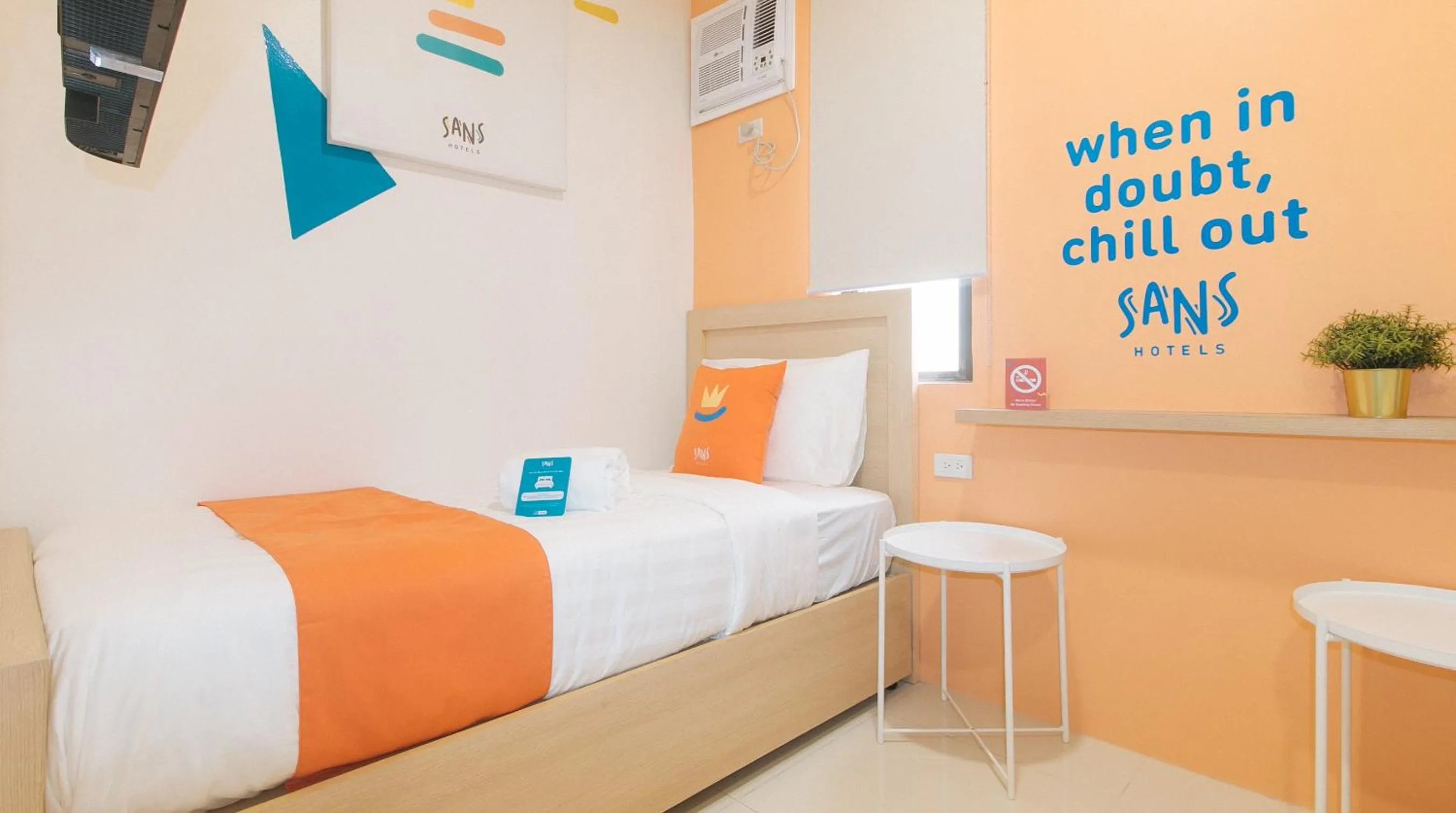 Bed in Sans Hotel at One JD Place Makati by RedDoorz