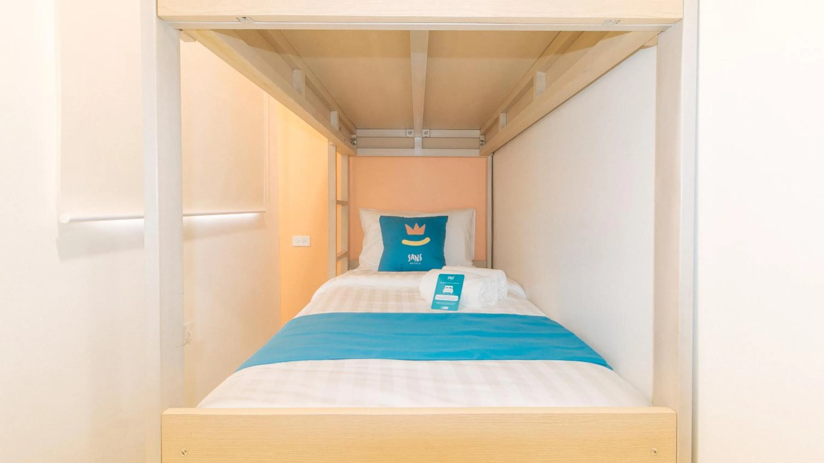 bunk bed, Bed in Sans Hotel at One JD Place Makati by RedDoorz