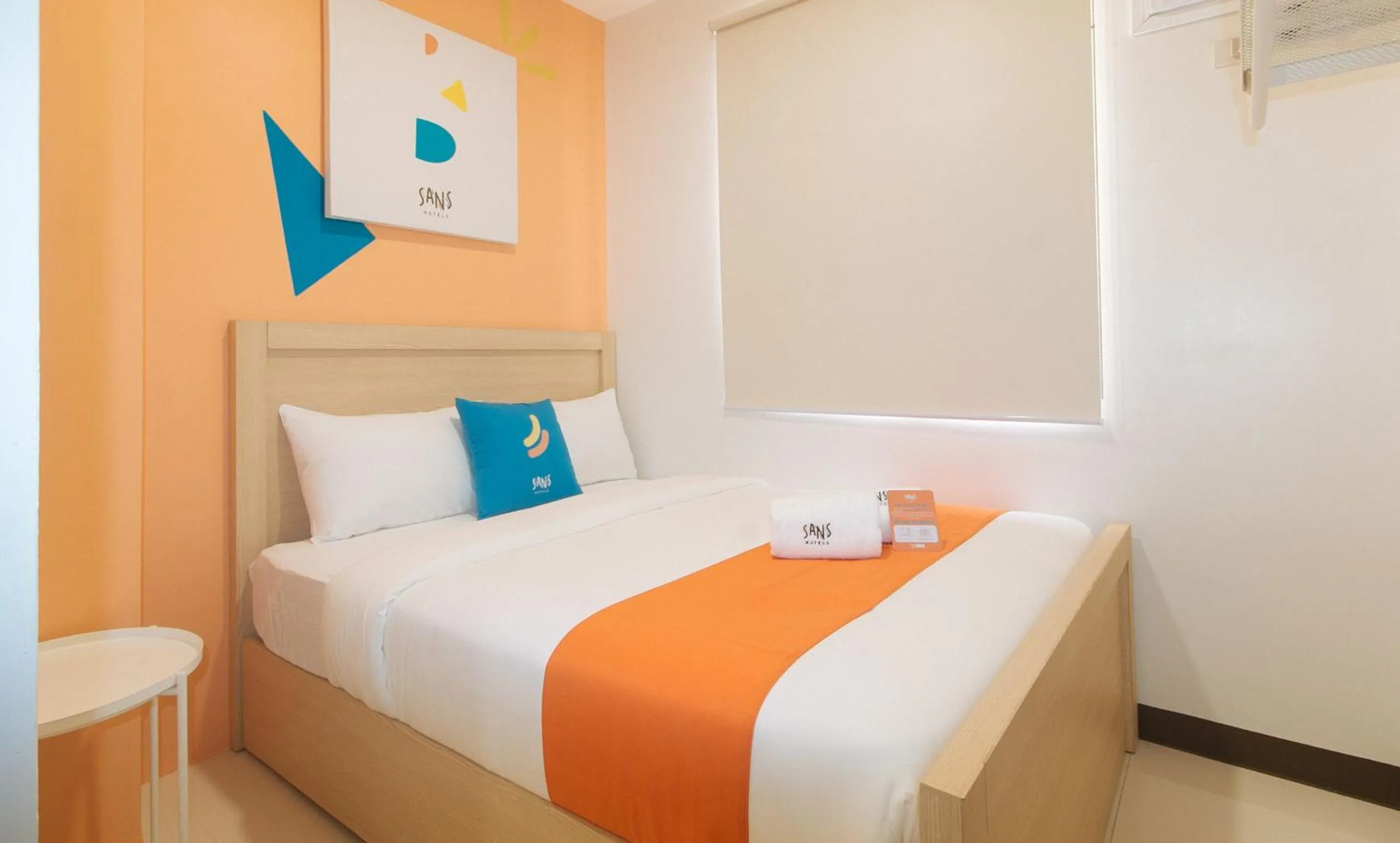 Bedroom, Bed in Sans Hotel at One JD Place Makati by RedDoorz