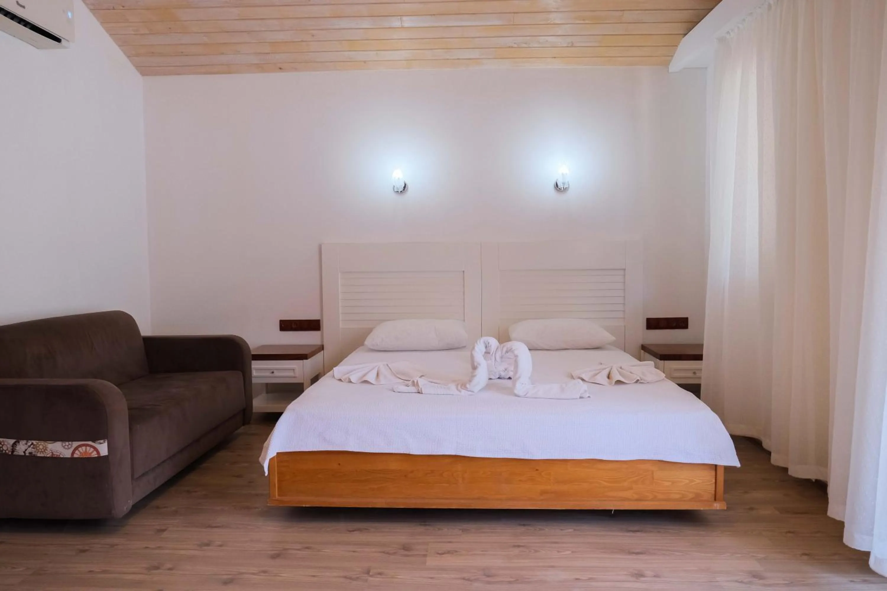 Bedroom in Apella Hotel