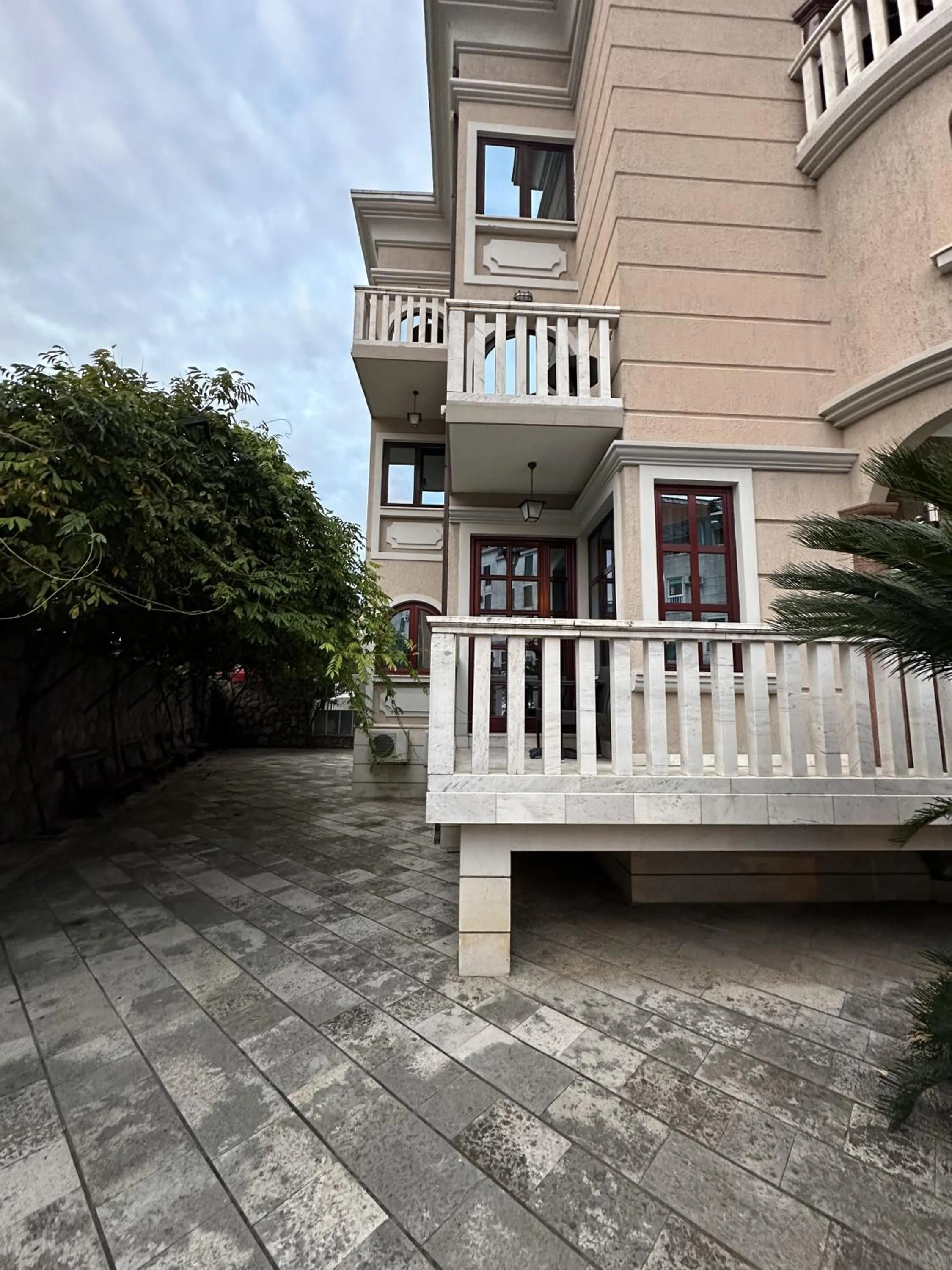 Property building in Beatrix Lux Hotel