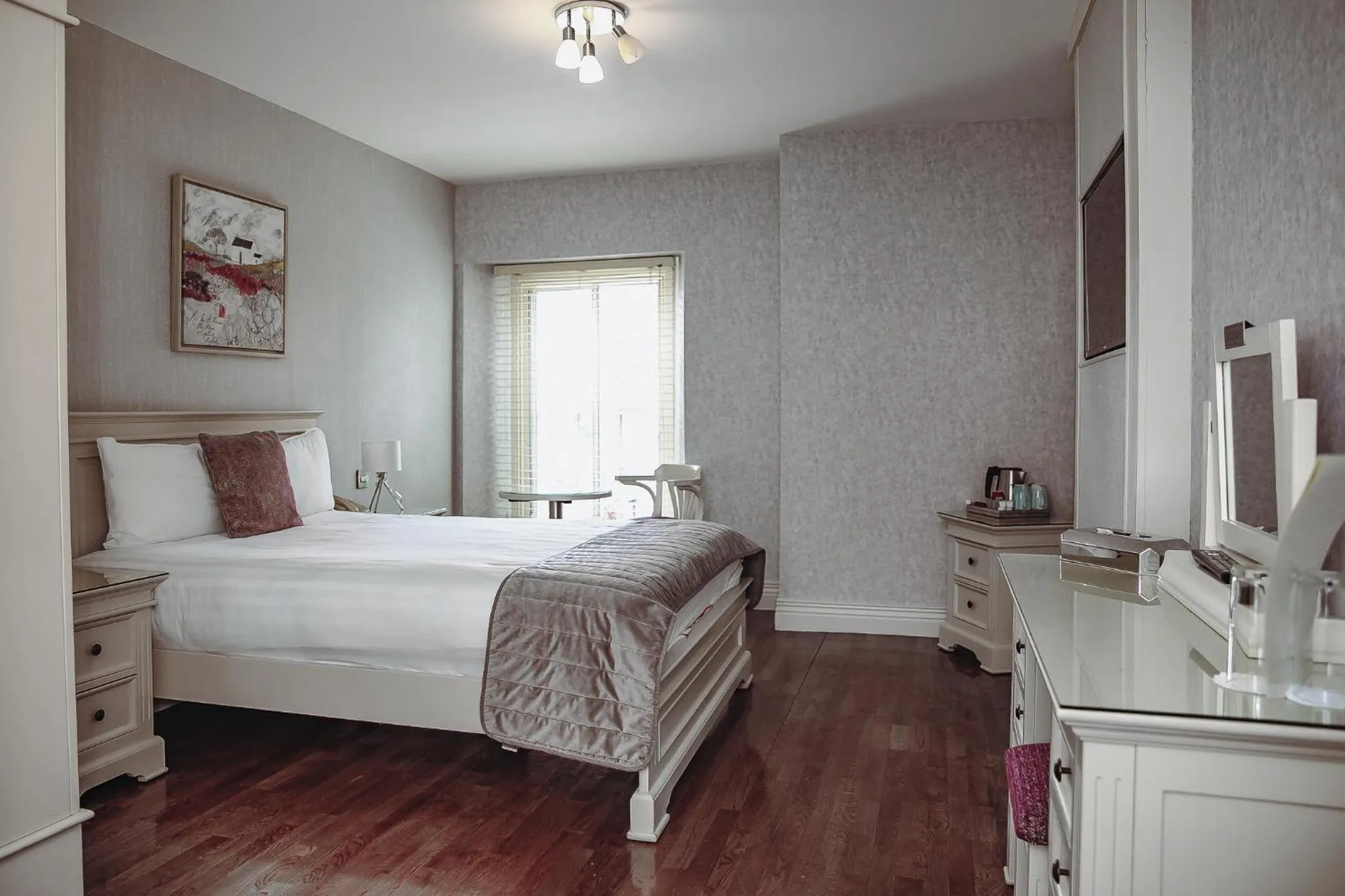 Bedroom, Bed in Muskerry Arms Bar and B&B