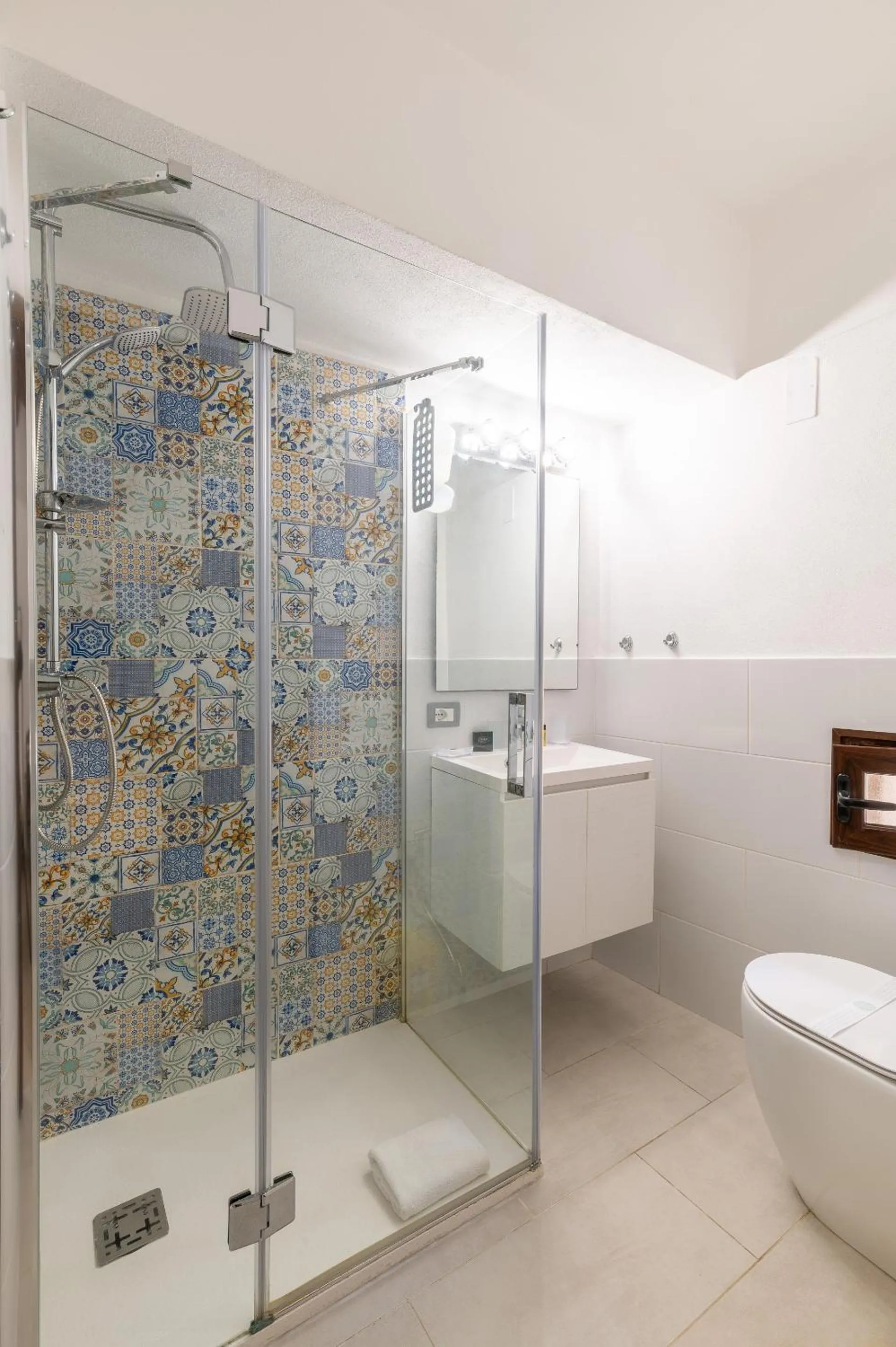 Bathroom in Elsa d'Ortigia - I TRE ARCHI