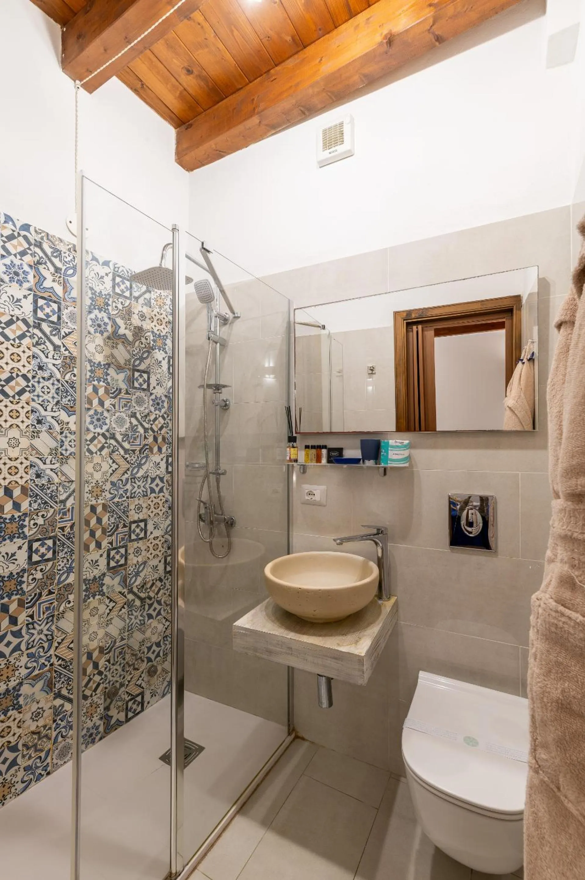 Bathroom in Elsa d'Ortigia - I TRE ARCHI