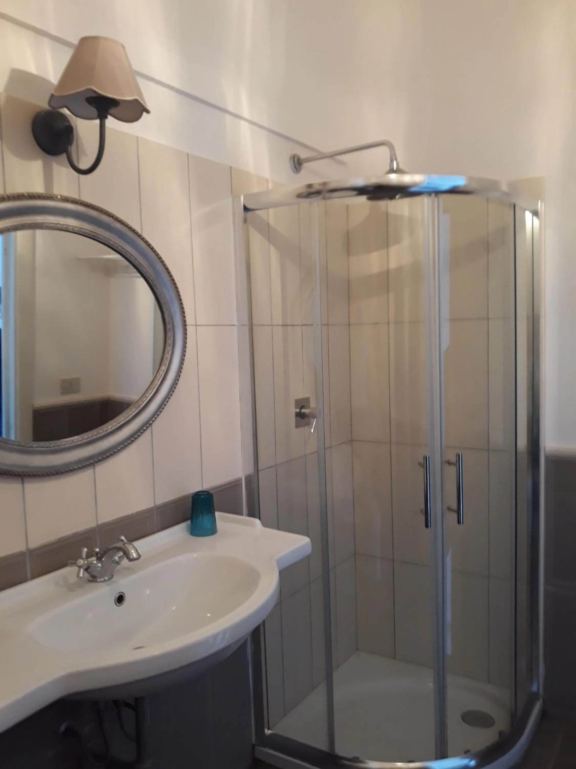 Shower in Casa Carmela