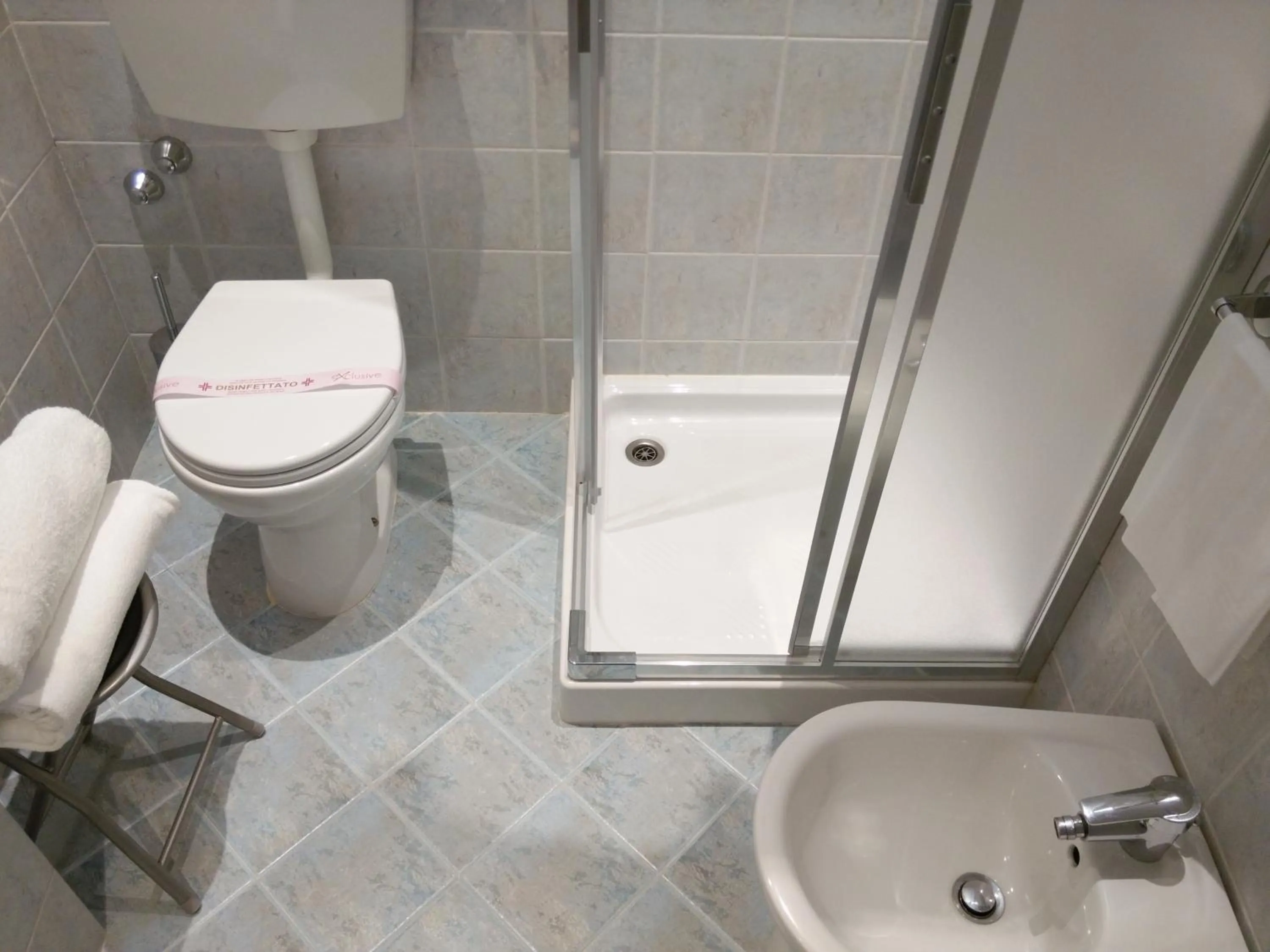 Bathroom in Hotel l'Approdo