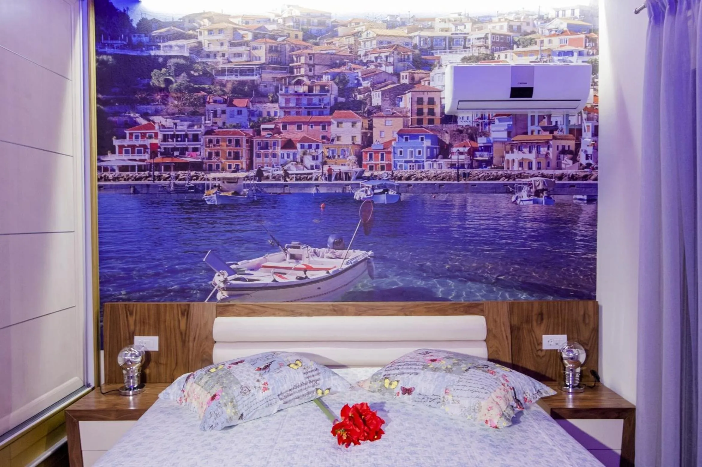 View (from property/room), Bed in All Saints Villas