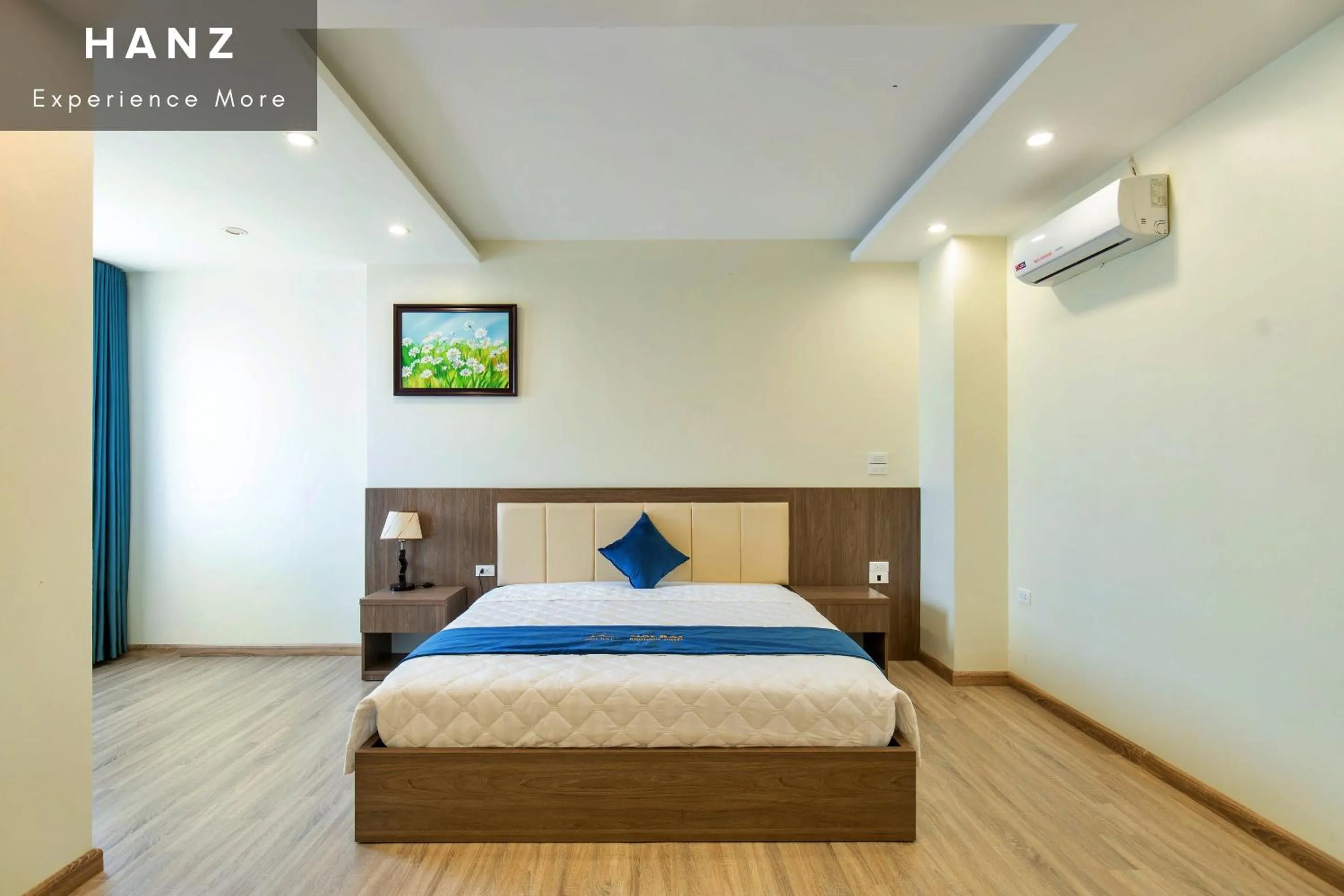 Bed in HANZ Noi Bai Airport Hotel