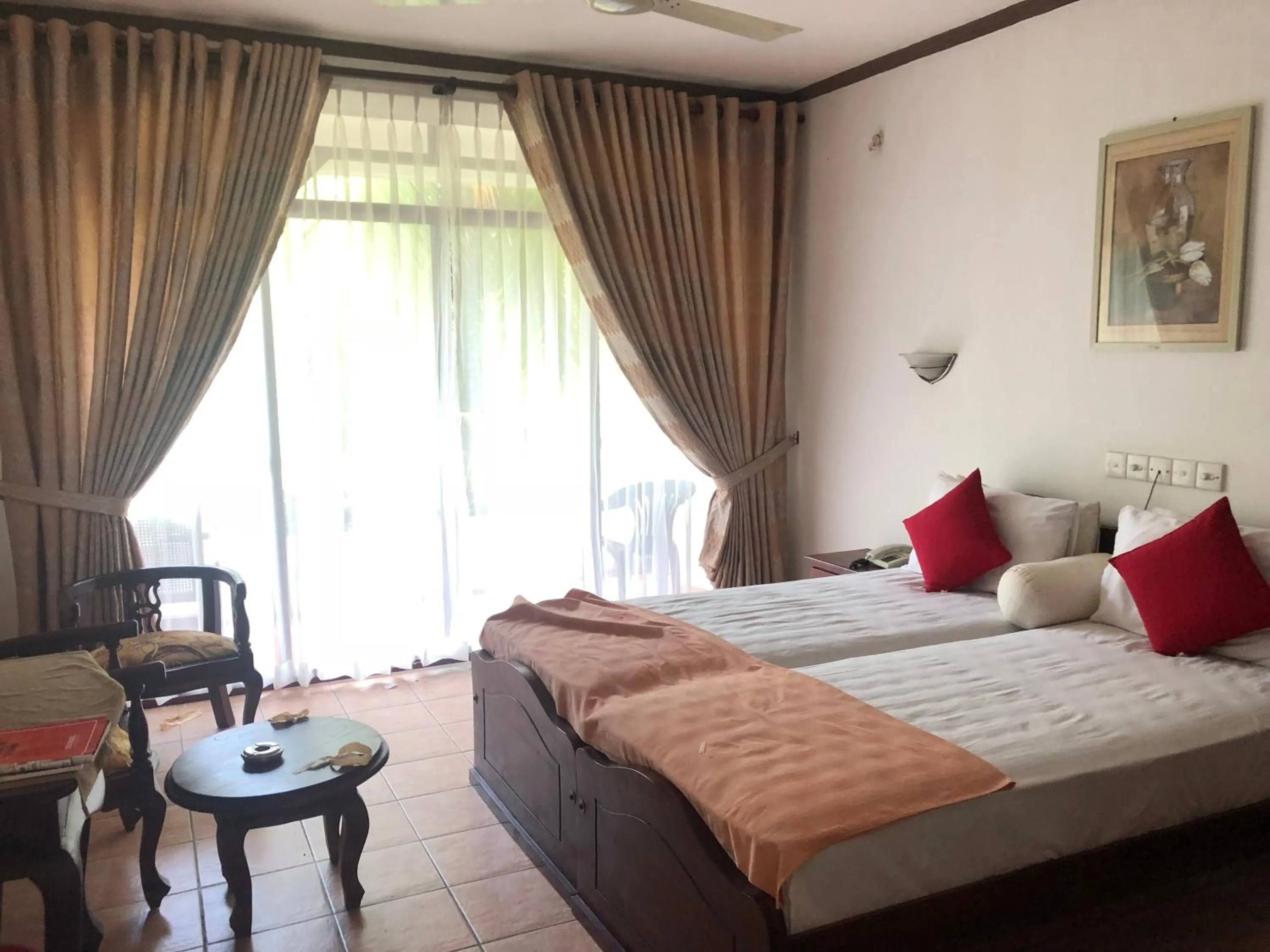 Bed in Hotel Lagoon Paradise