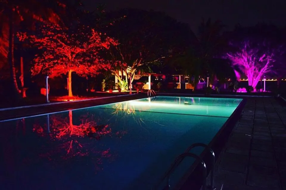 Hotel Lagoon Paradise