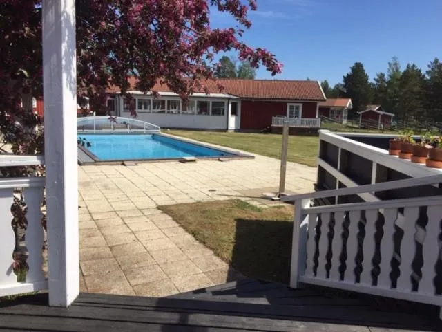 Swimming pool in Norrfällsviken Rum & Kök