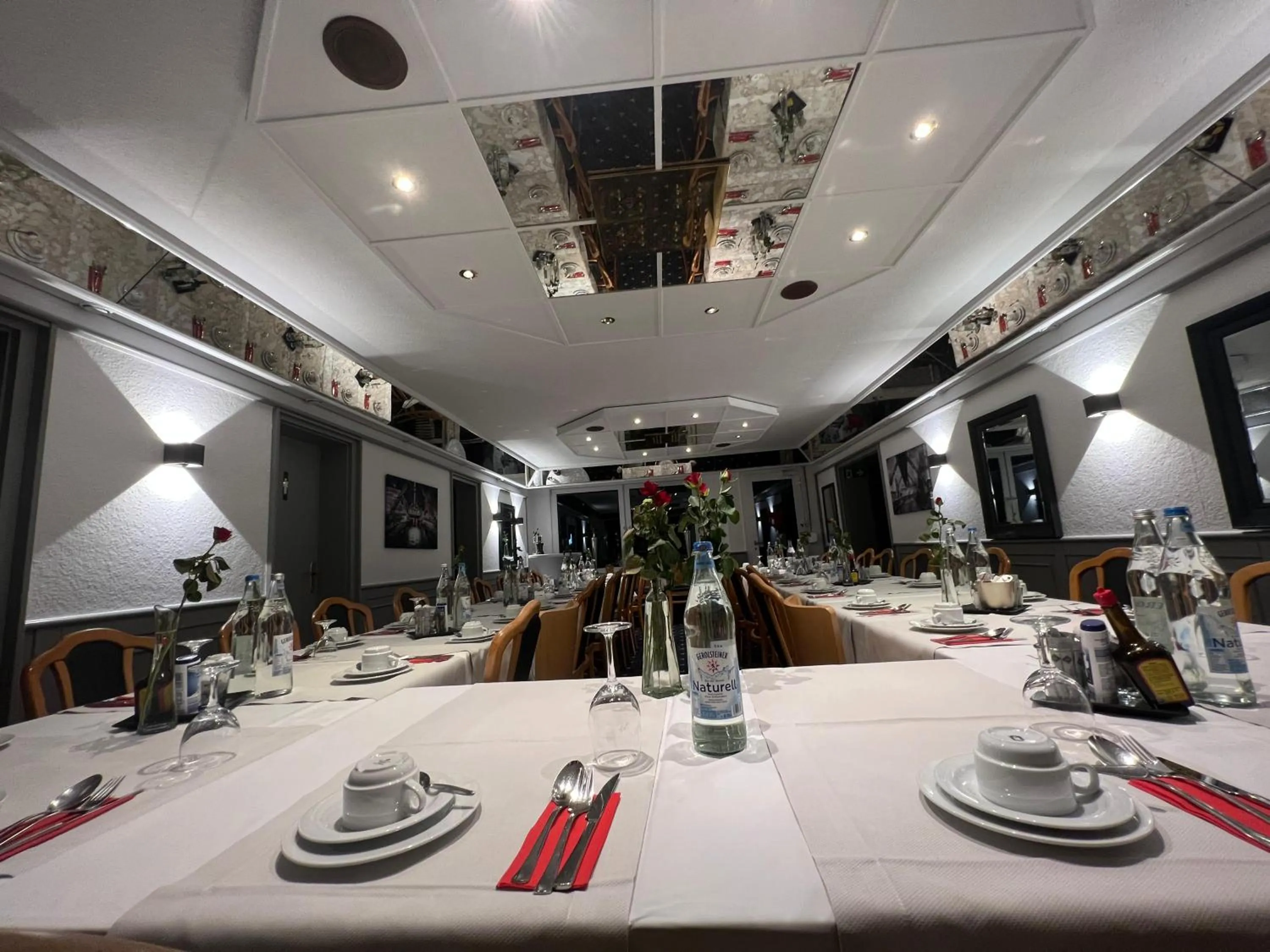 Meeting/conference room in Hotel 9-enhof