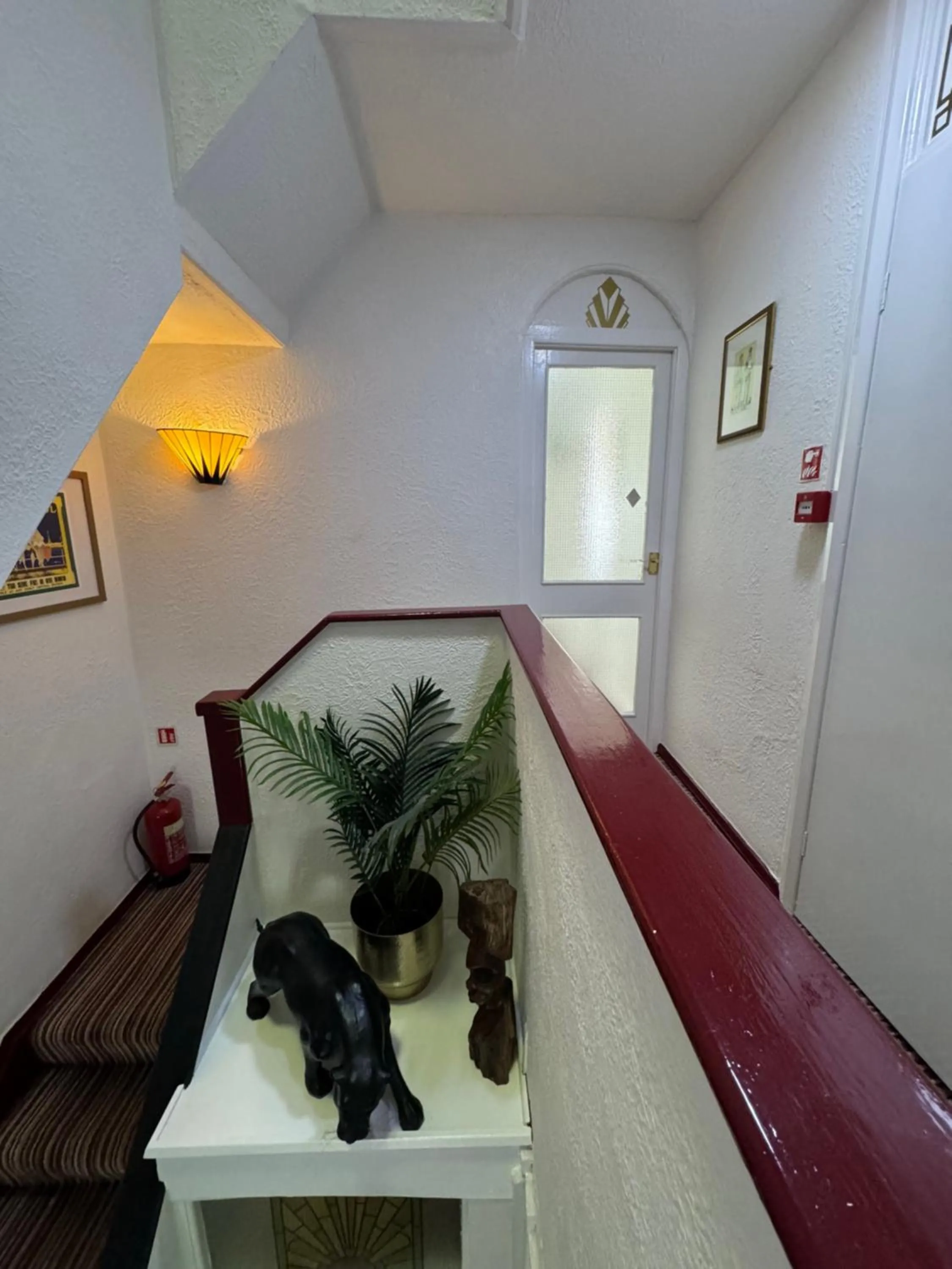 Property building, Bed in The Scala Hotel