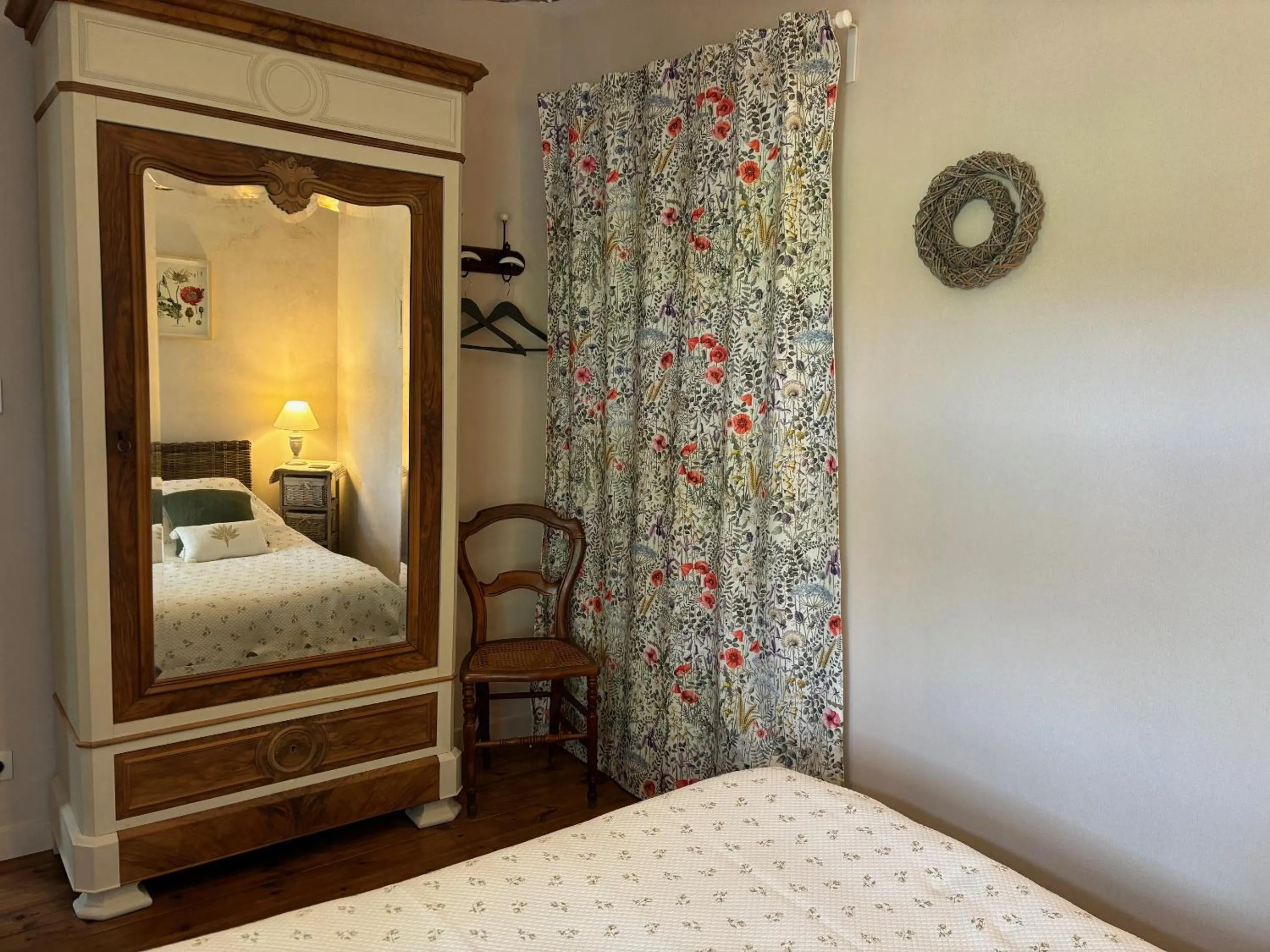 Bedroom, Bed in Le Petit Hureau