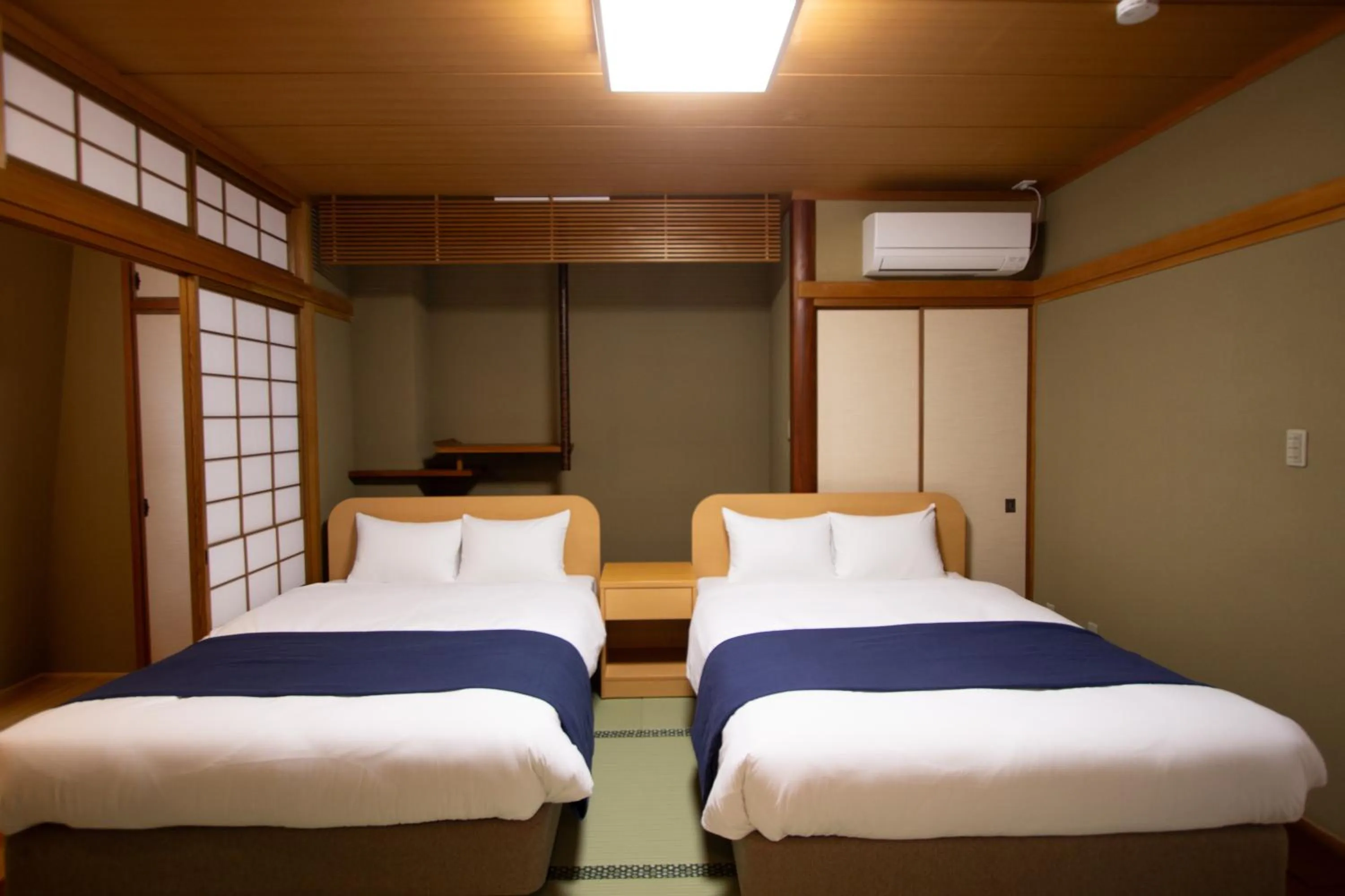 Bedroom, Bed in HOTEL DO-YA BEPPU Hanare