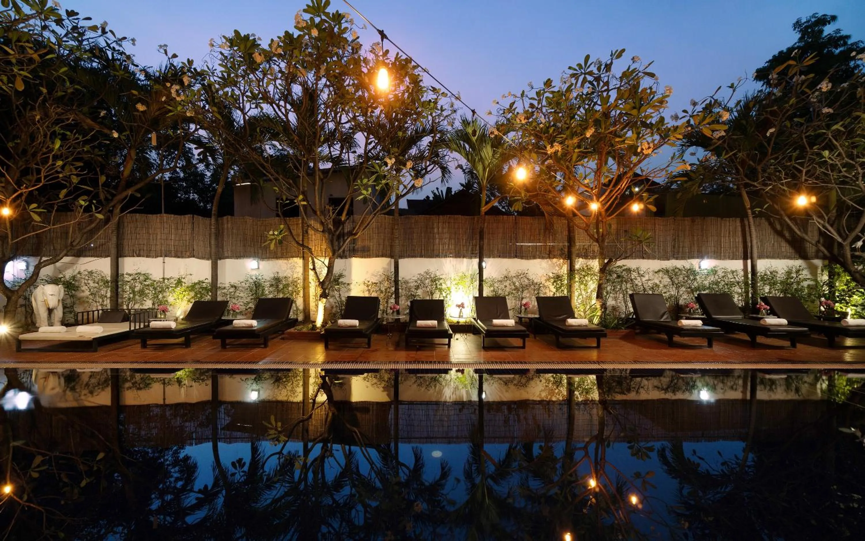 Night in Harmony Indochine d'Angkor