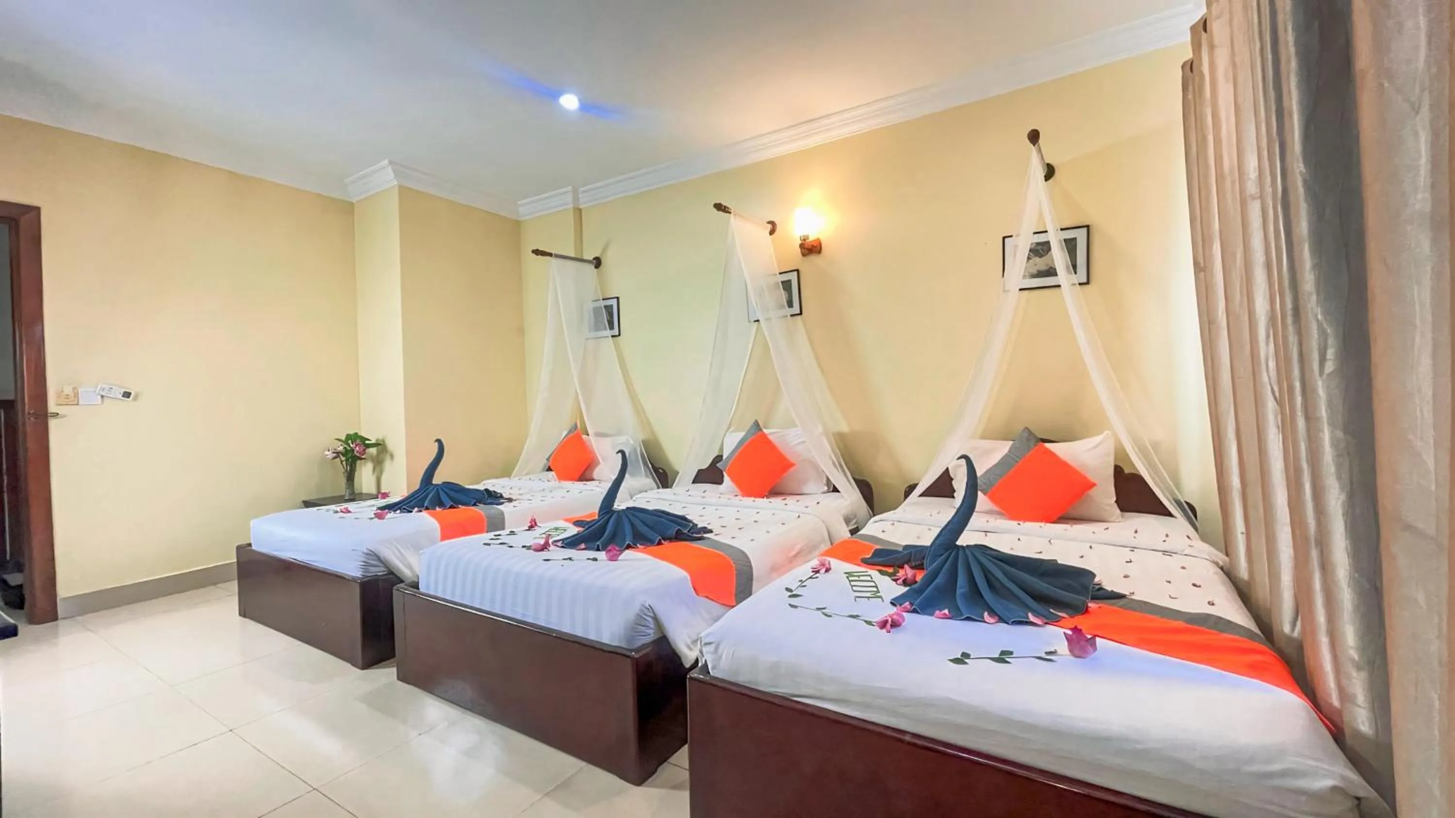 Bed in Harmony Indochine d'Angkor