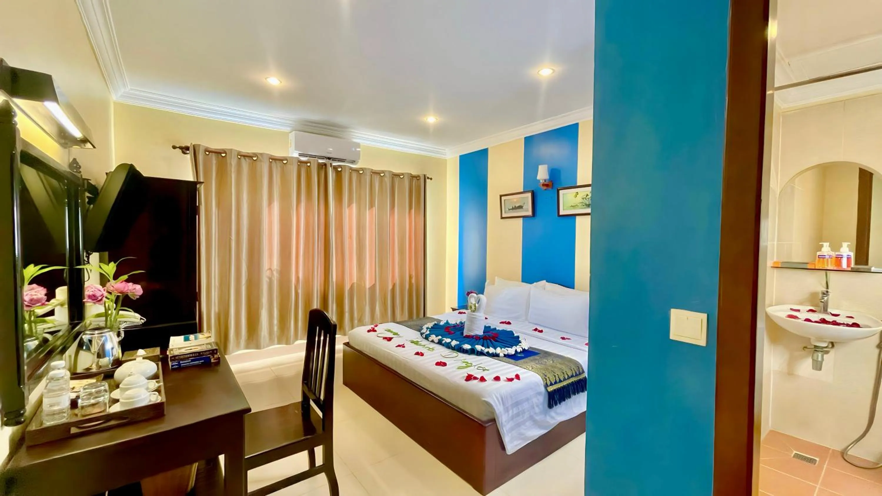 Bed in Harmony Indochine d'Angkor