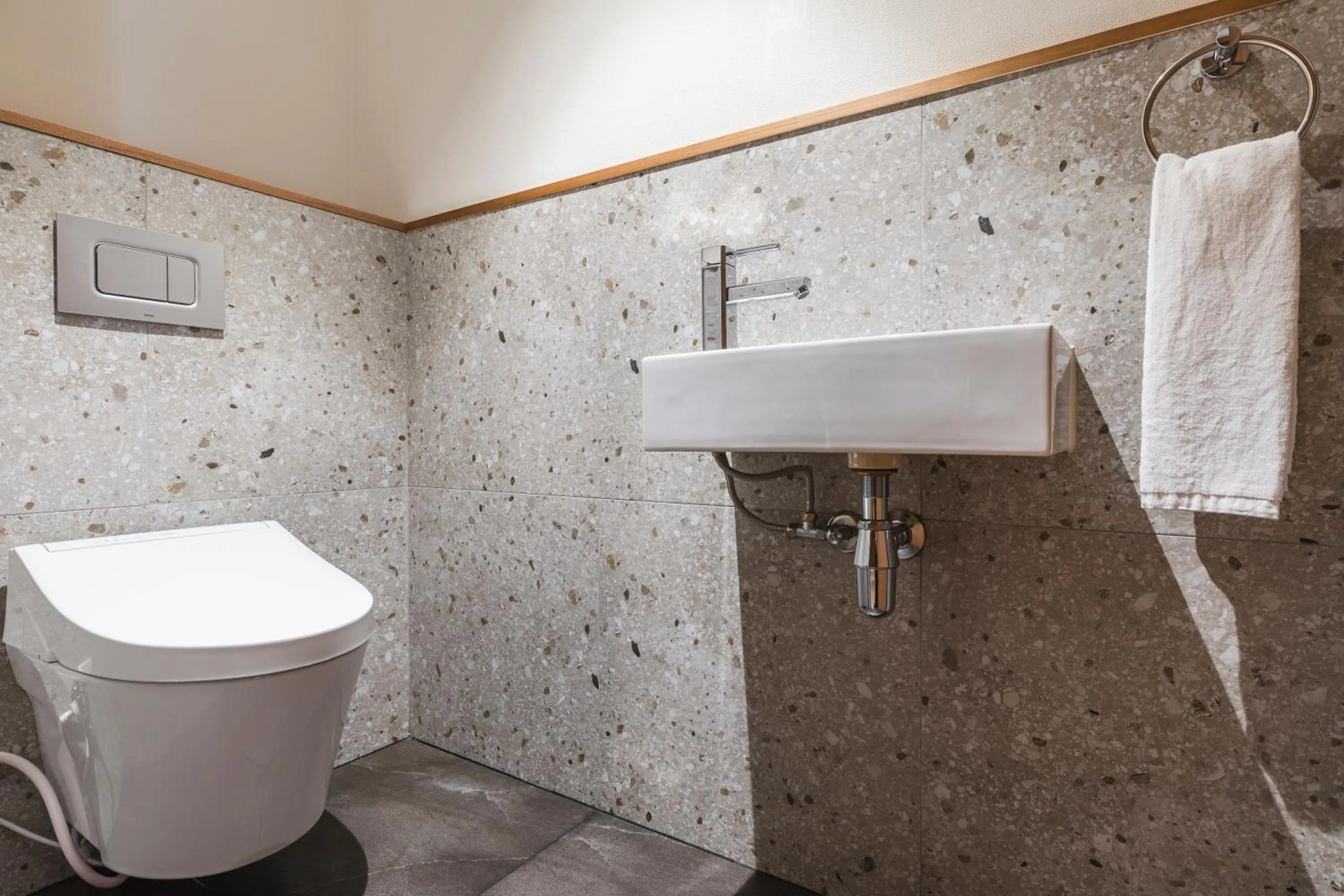 Toilet in Sotetsu Grand Fresa Taipei Ximen