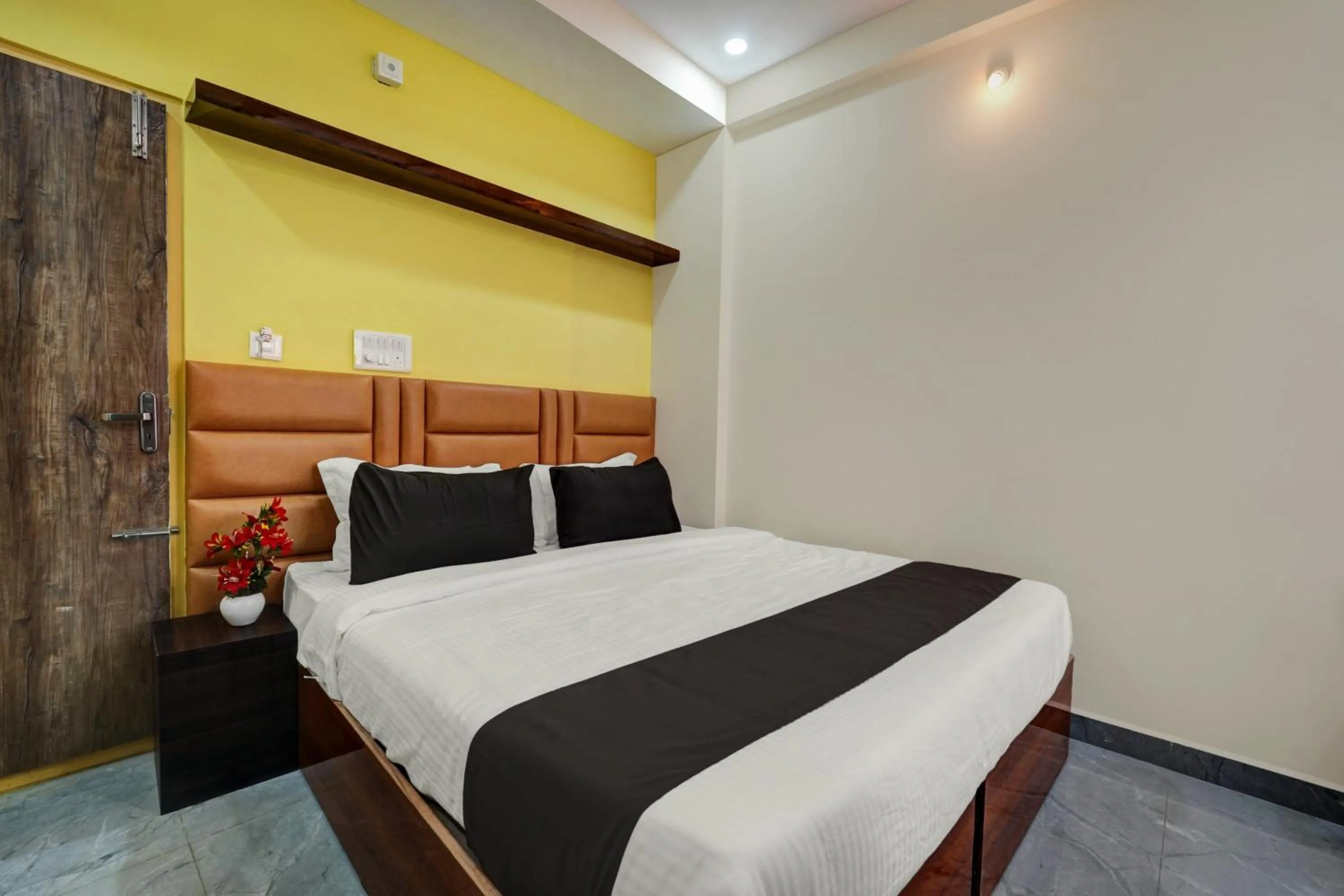 Bedroom, Bed in Collection O UTSAV GRAND