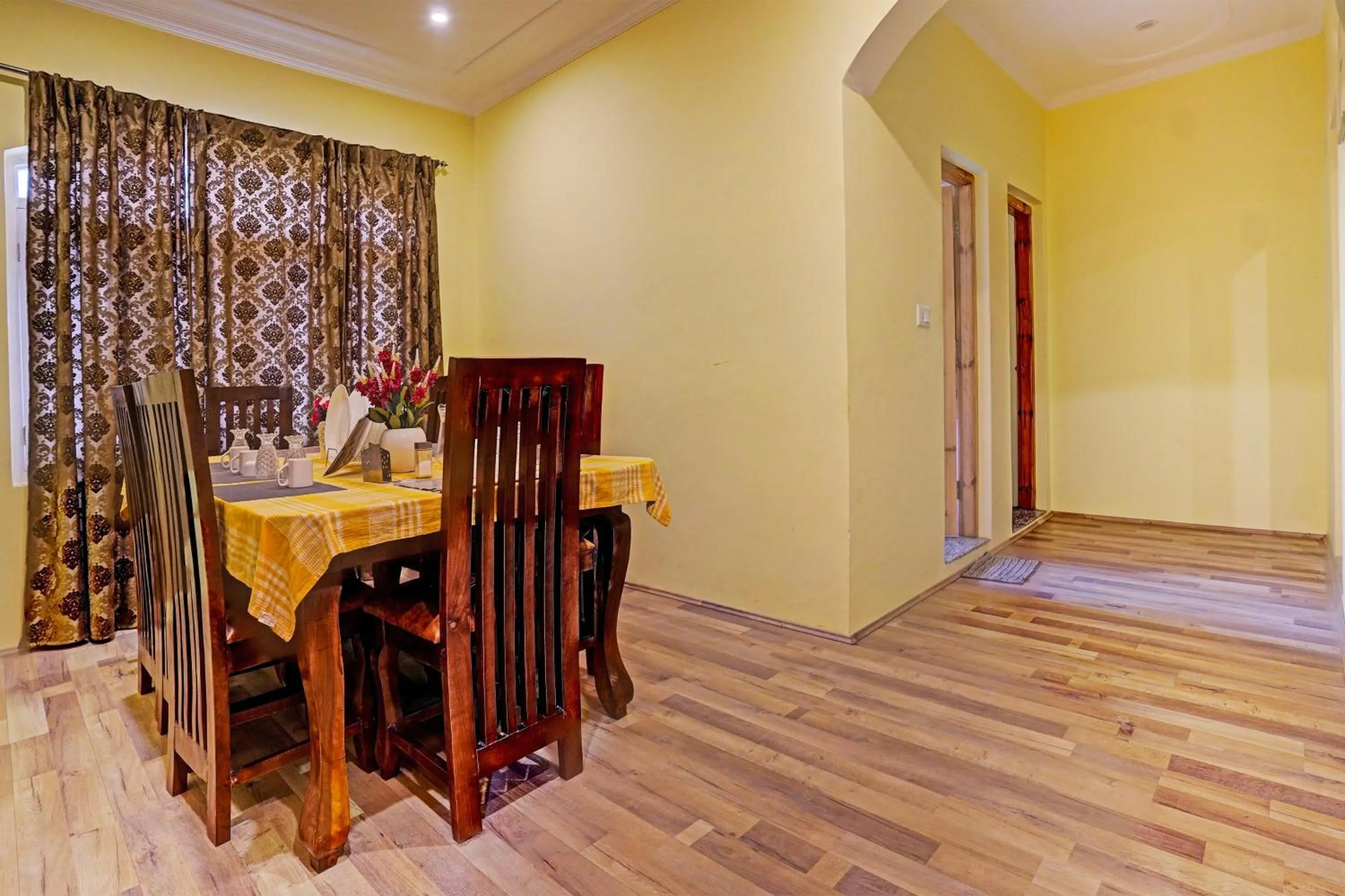 Lobby or reception in Hotel O Lit Homestay