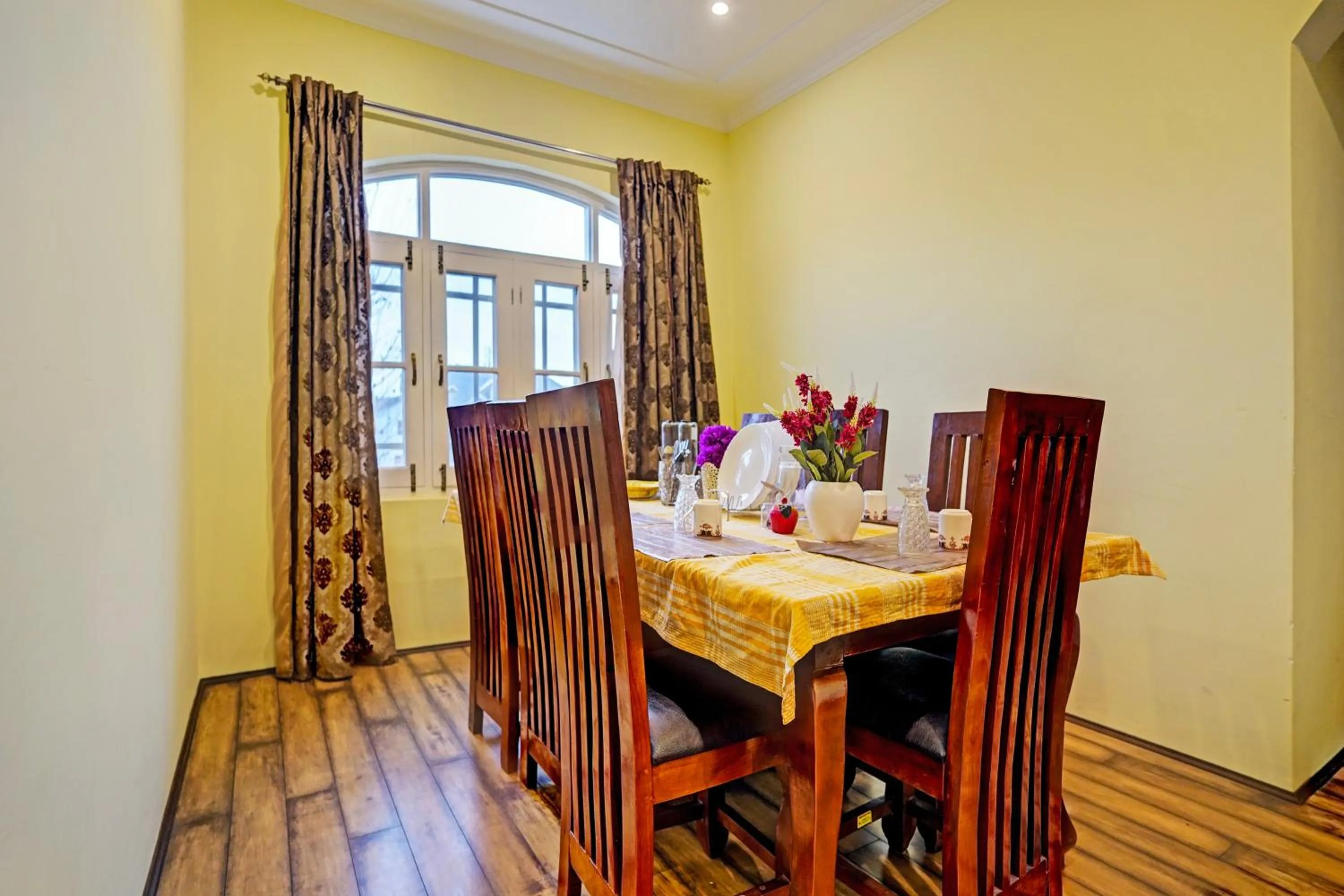 Bedroom in Hotel O Lit Homestay