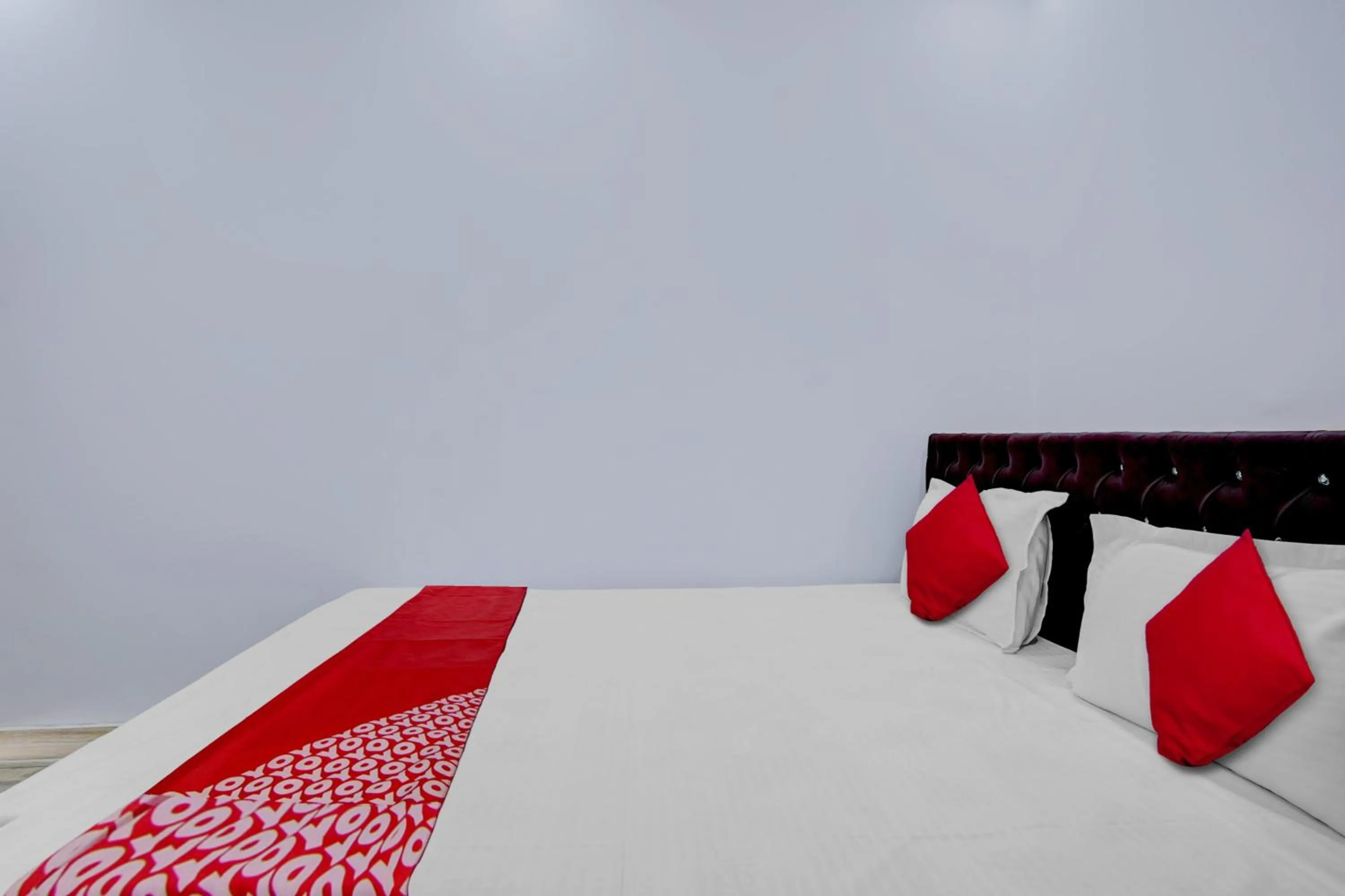 Bedroom, Bed in Super Collection O Oxygen