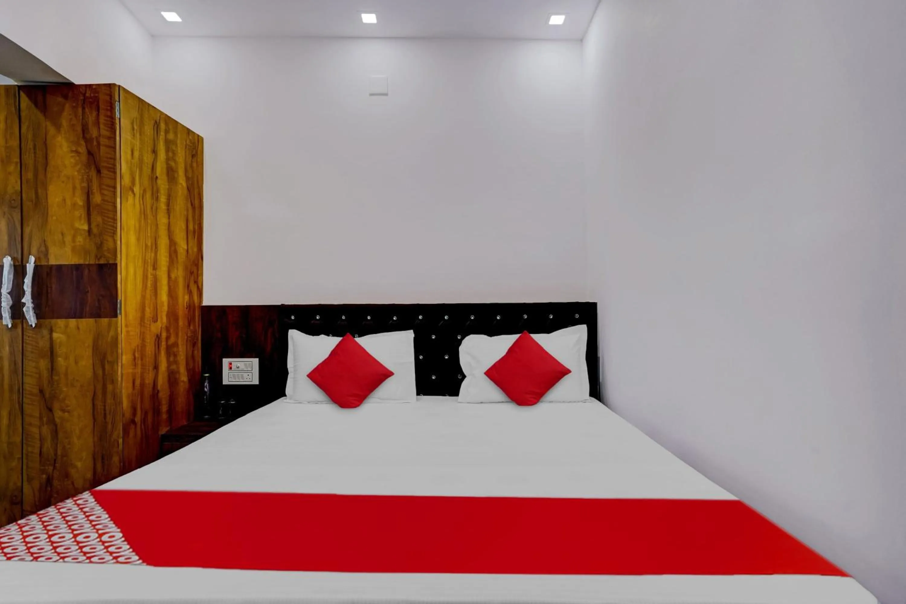 Bedroom, Bed in Super Collection O Oxygen