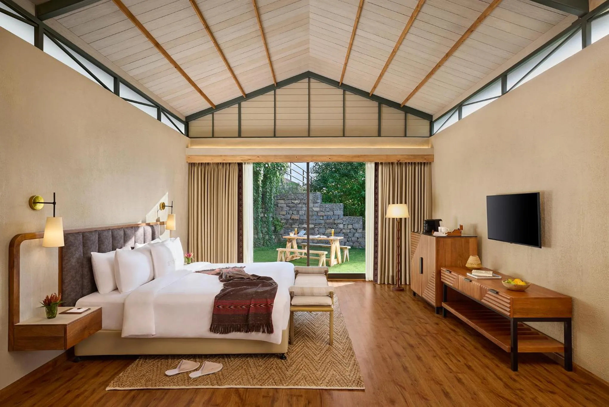 Bed in Storii By ITC Hotels, The Kaba Retreat, Solan