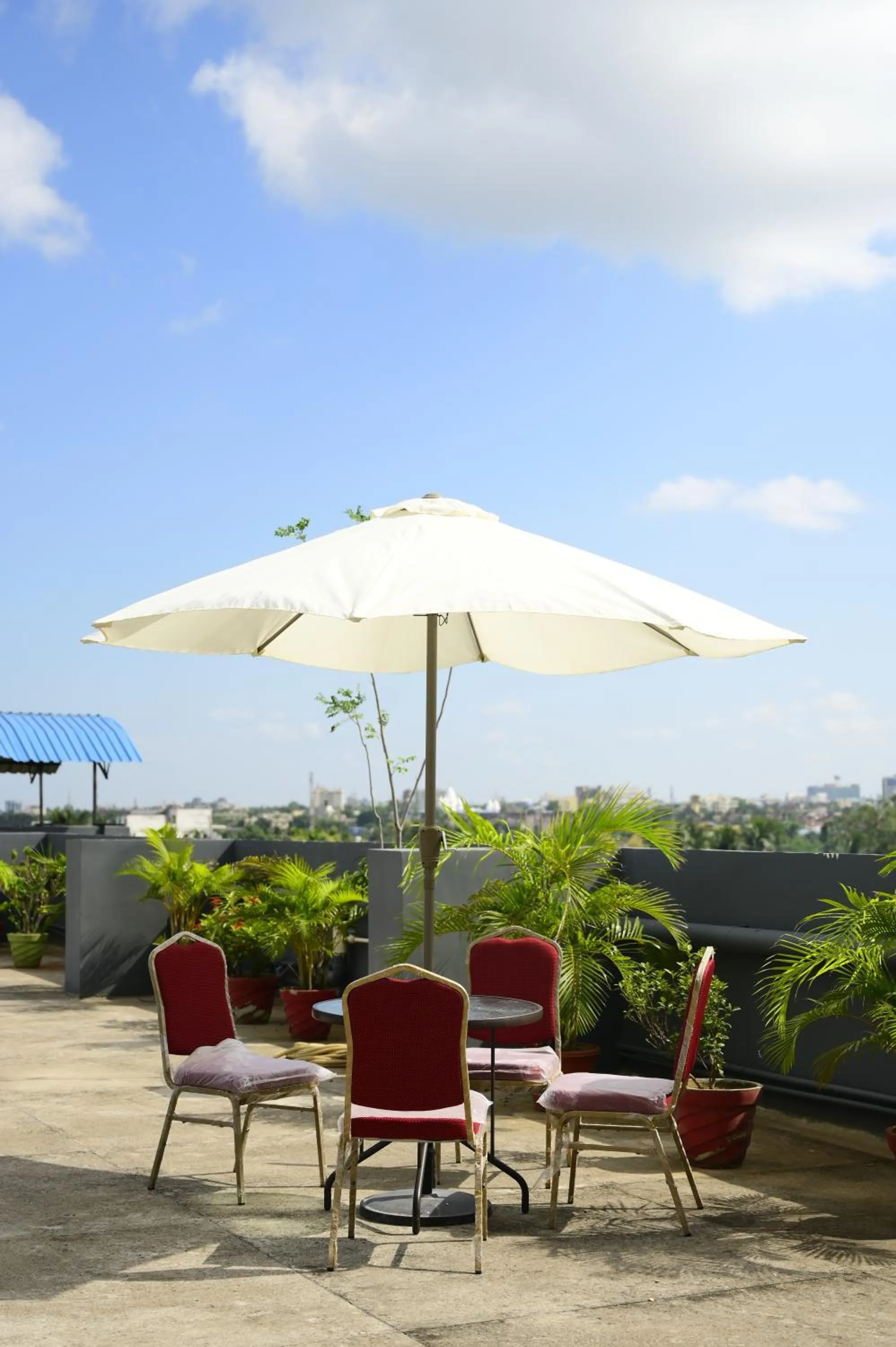 SM Hives Business Hotel