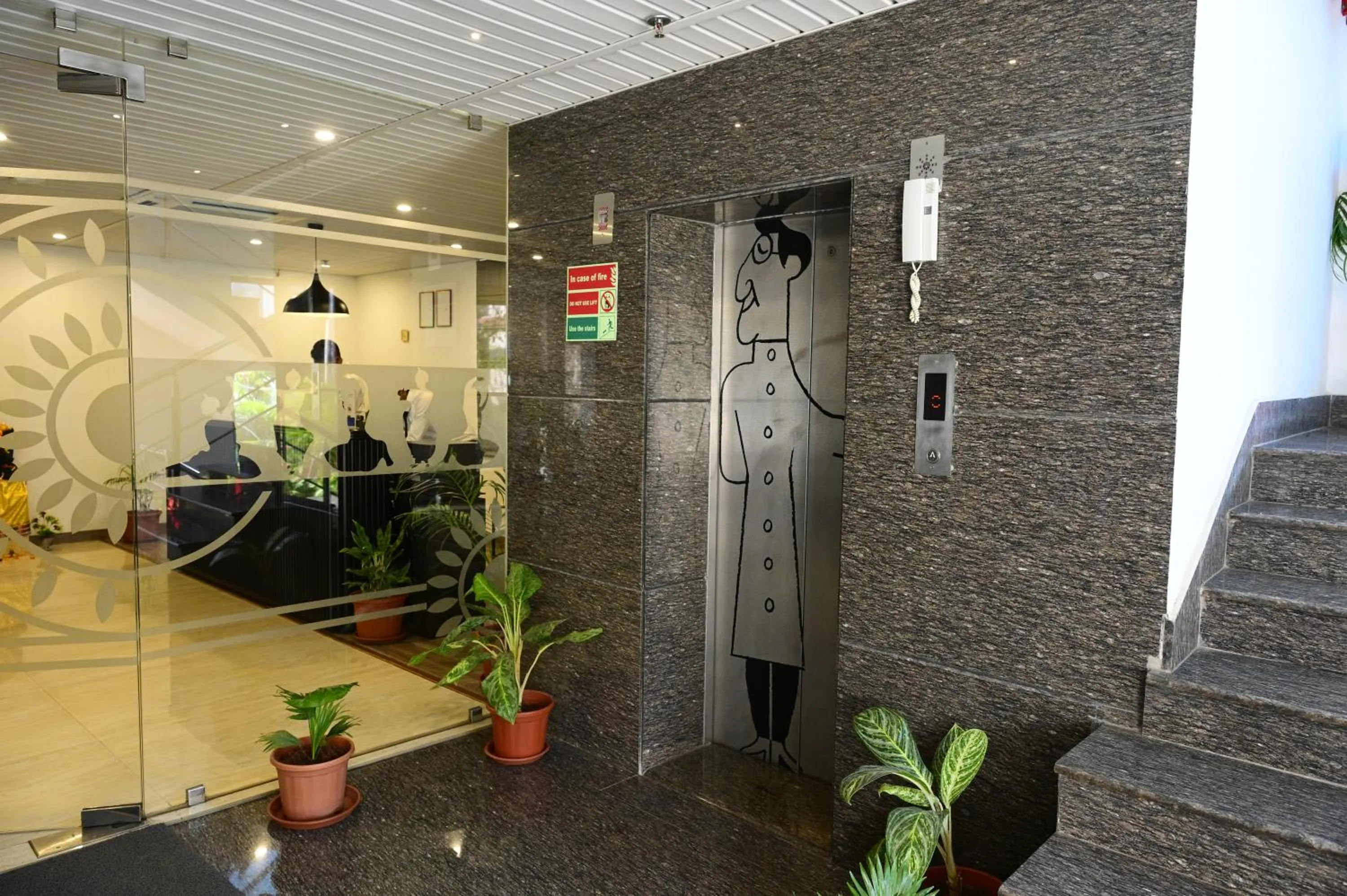 SM Hives Business Hotel