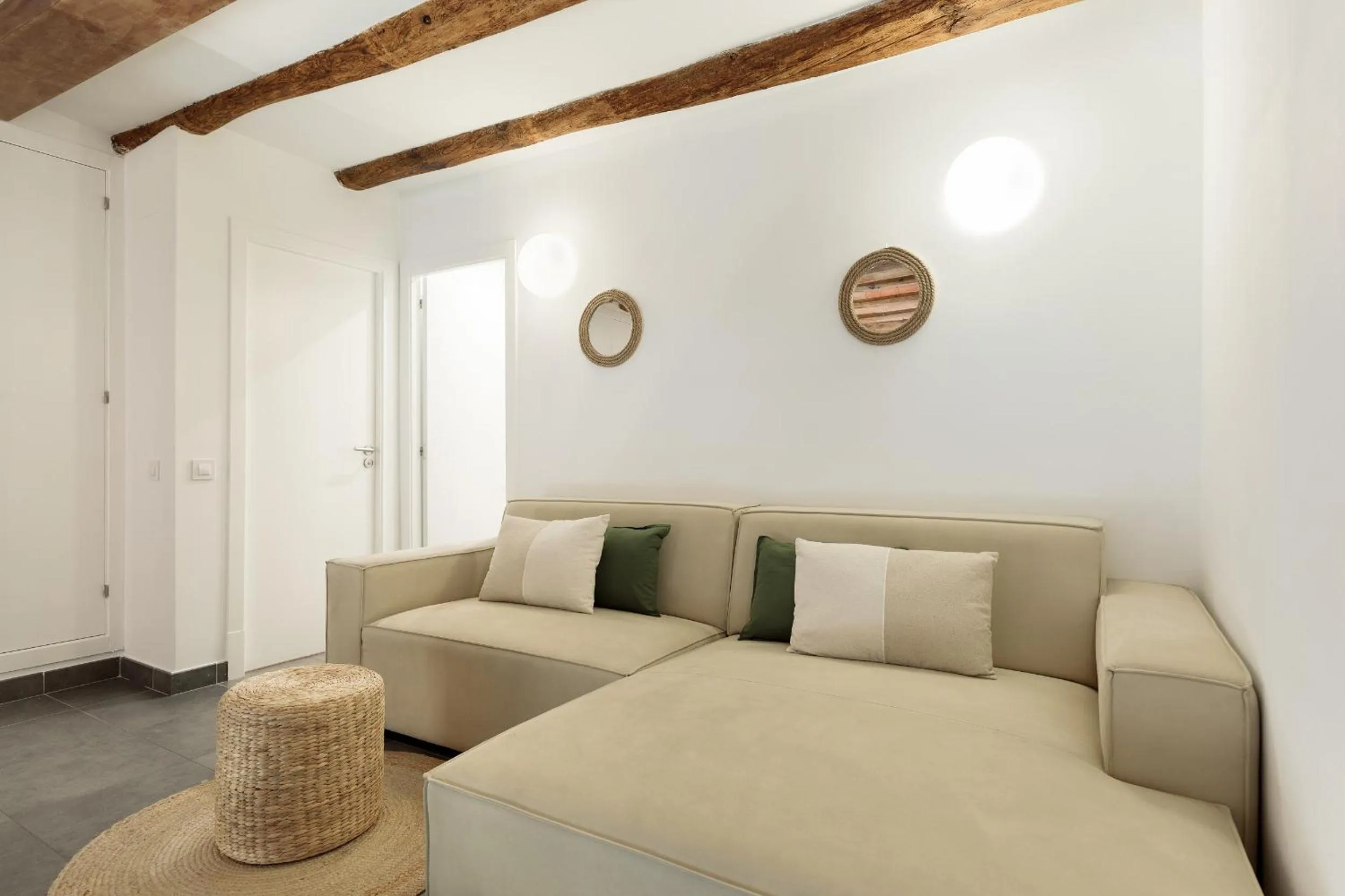 Communal lounge/ TV room in Ola Living MACBA