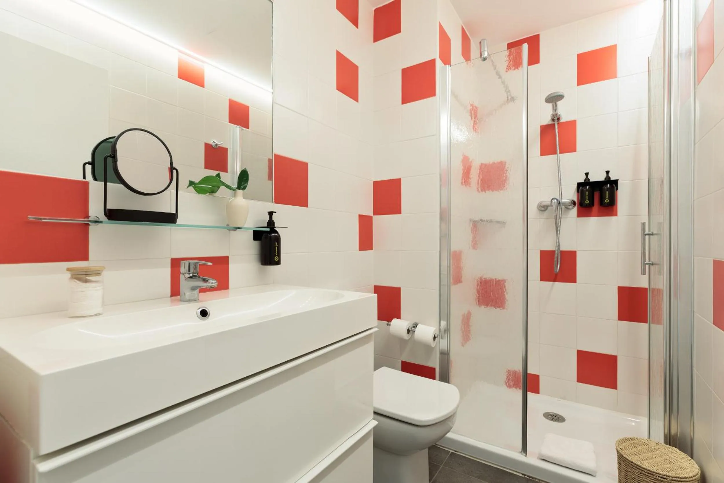 Bathroom in Ola Living MACBA