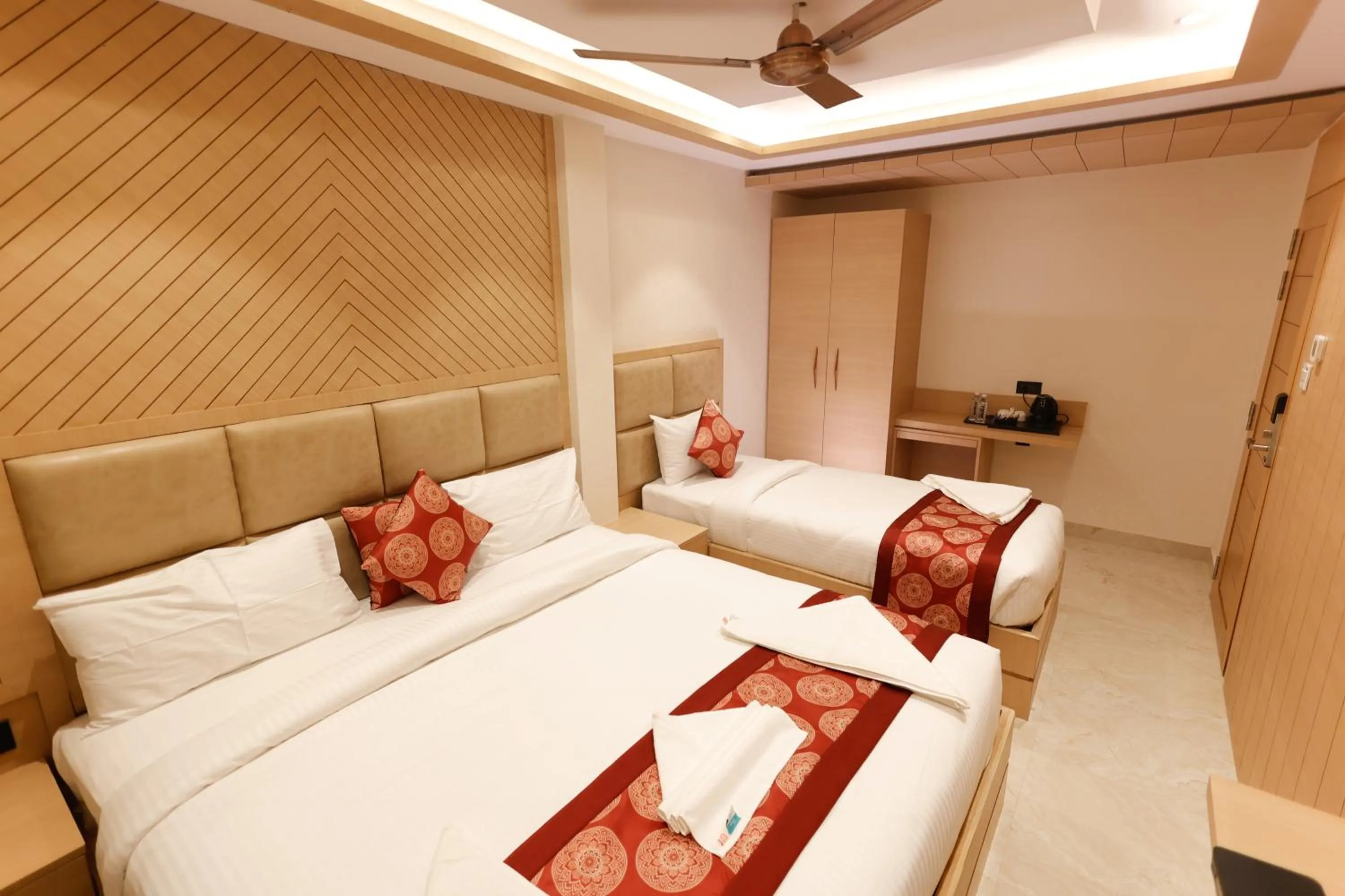 Bedroom in Hotel Sarc Inn