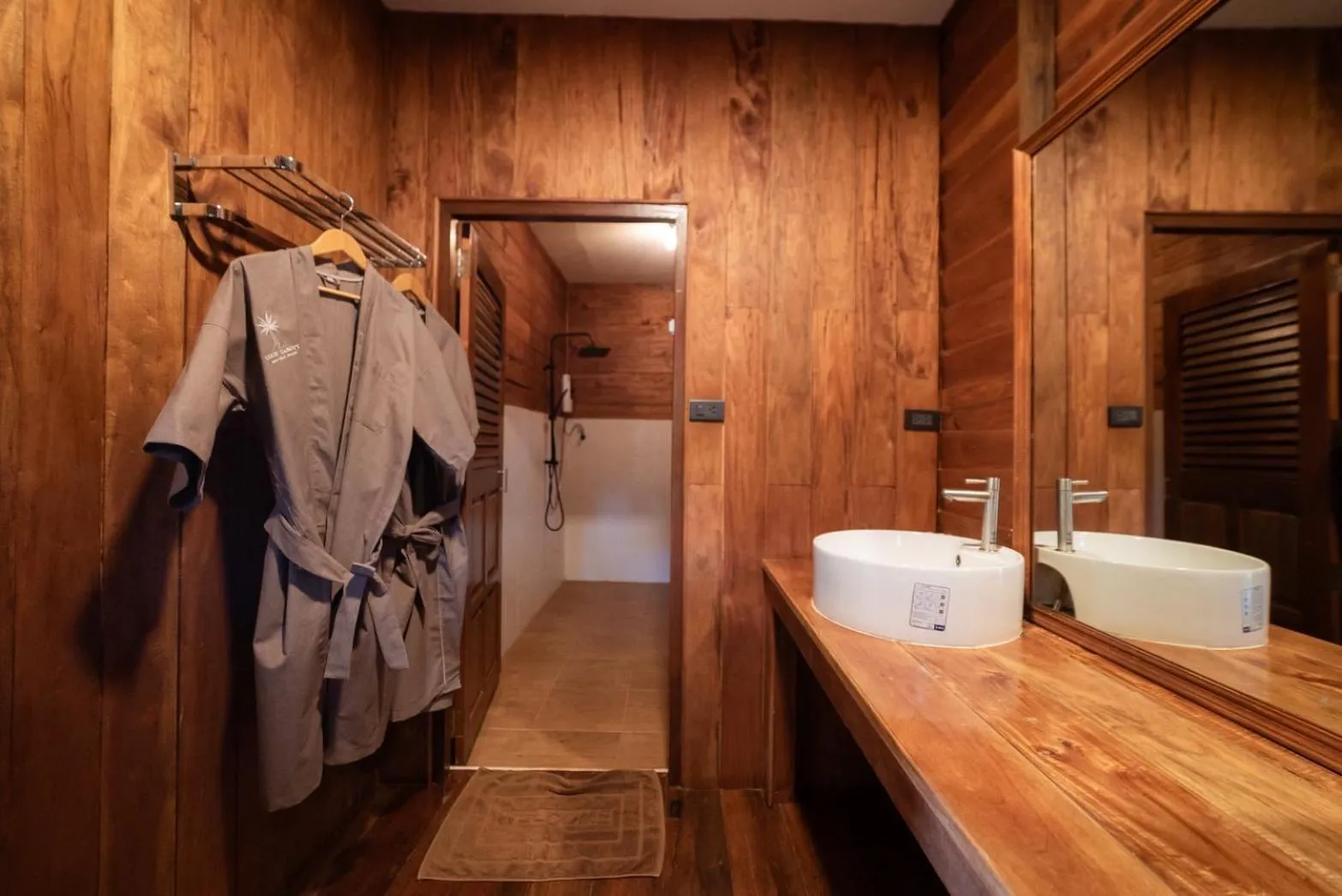 COCO Canopy Boutique Resort