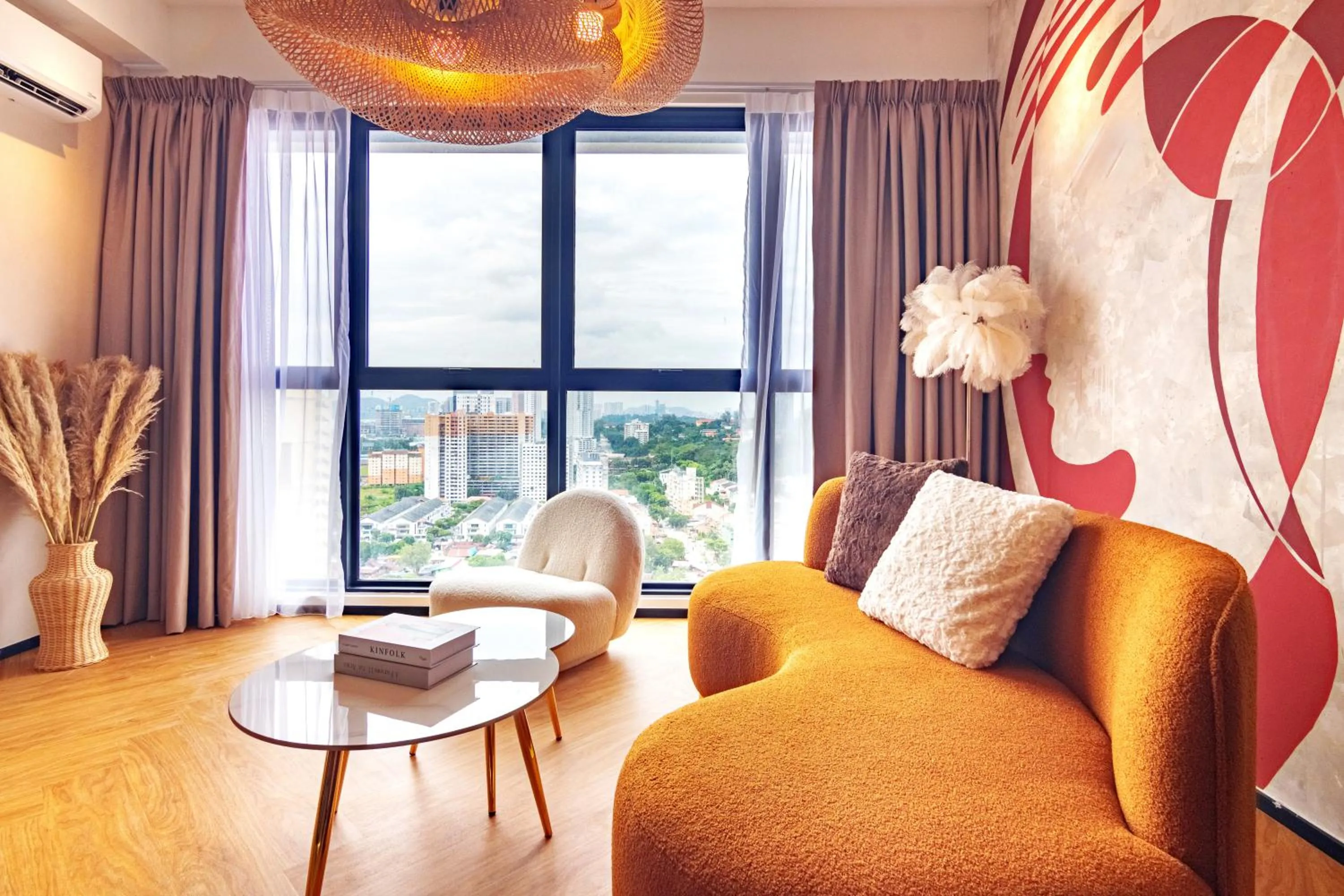 Living room in Urban Suites, Signature Collection by Stellar ALV