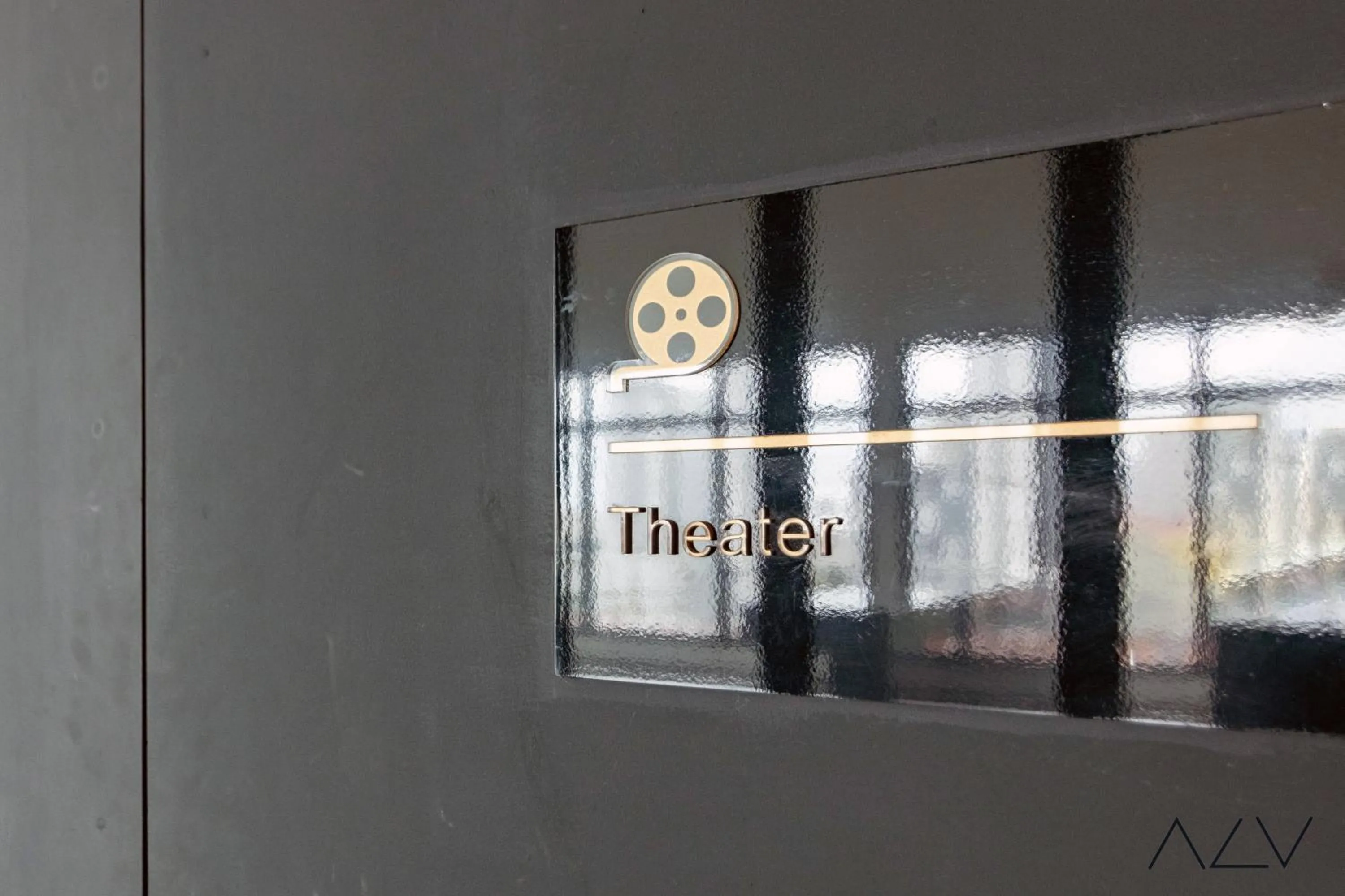 Logo/Certificate/Sign in Urban Suites, Signature Collection by Stellar ALV