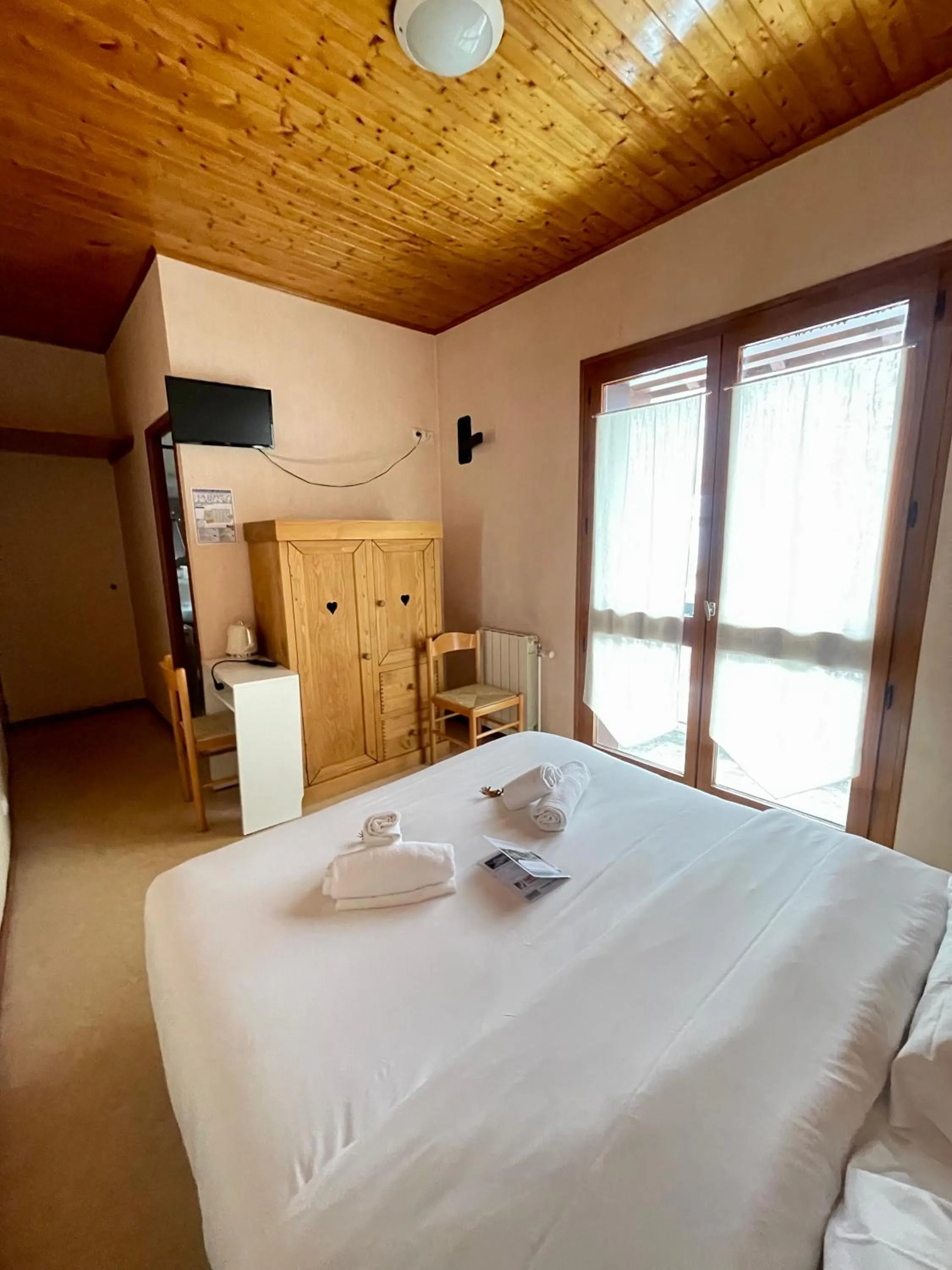 Bed in Hôtel Le MontBlanc